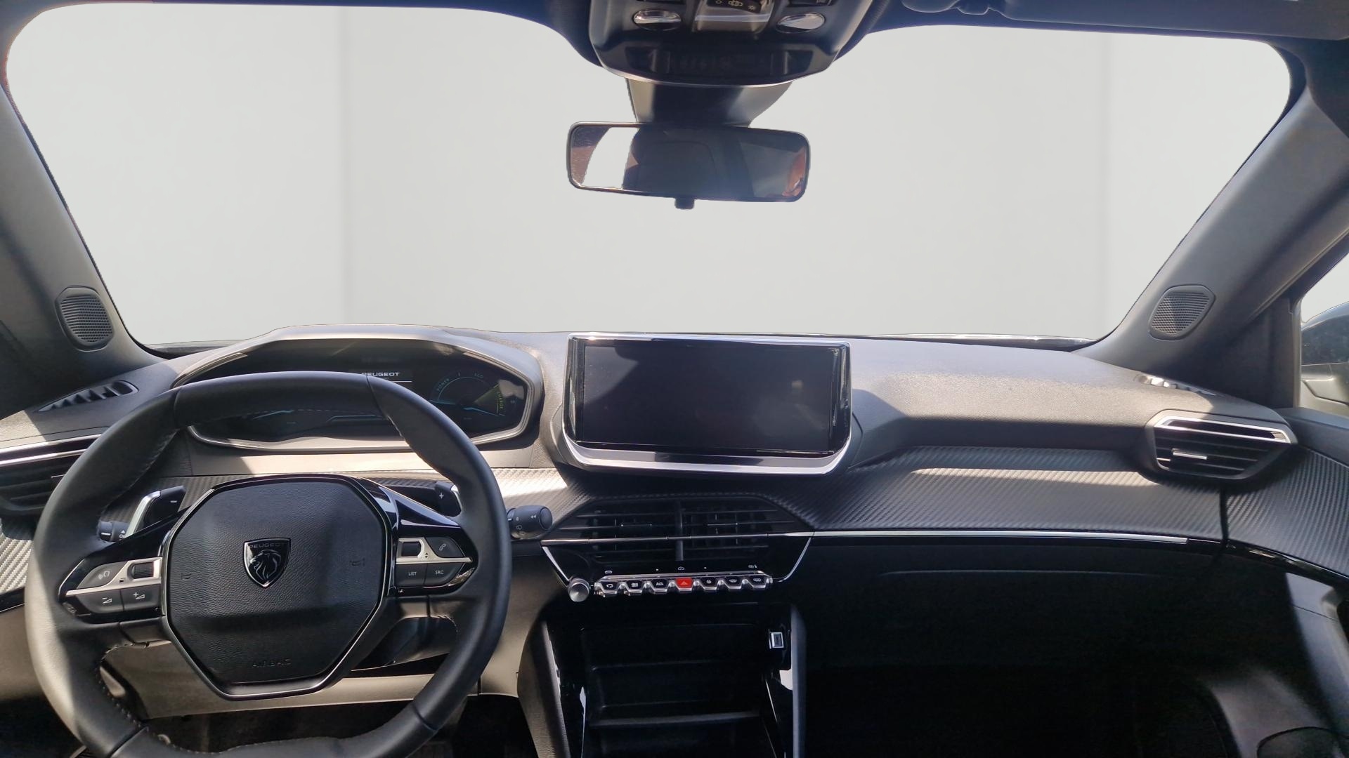 PEUGEOT 2008 Hybrid 145 e-DCS6 Style