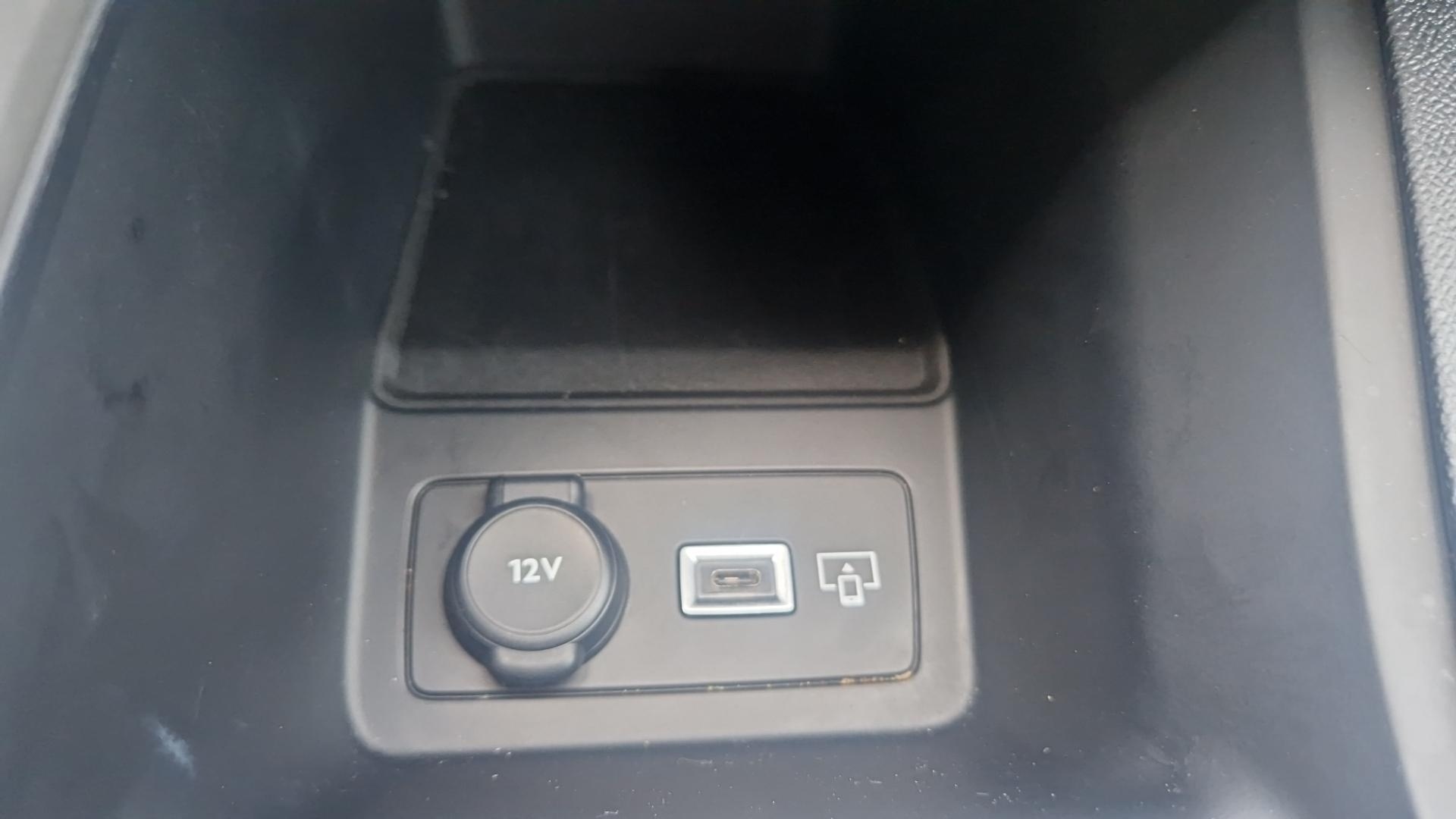 PEUGEOT 408 Hybrid 136 e-DCS6 Allure