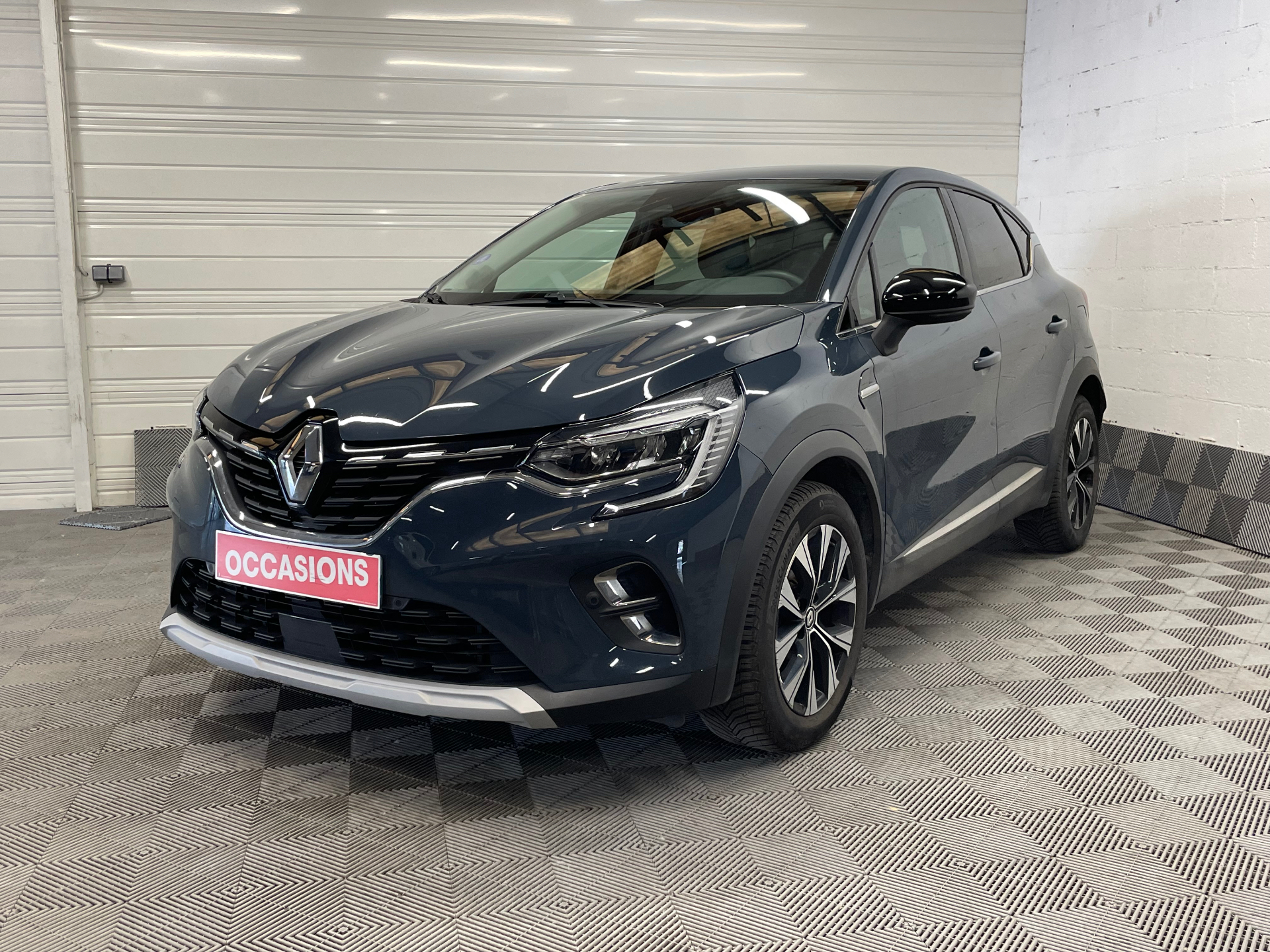 RENAULT CAPTUR E-Tech hybride rechargeable 160 Techno