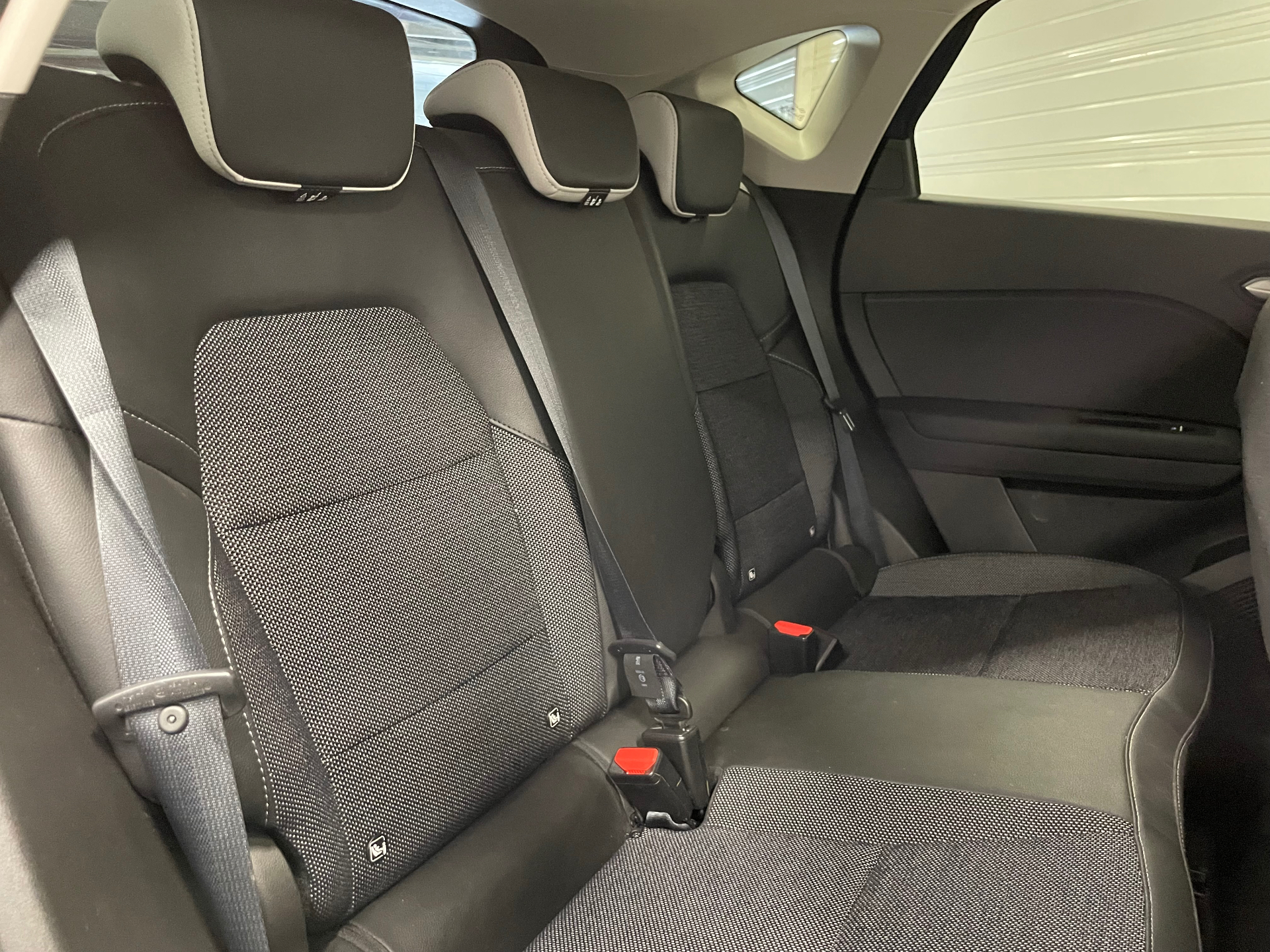 RENAULT CAPTUR E-Tech hybride rechargeable 160 Techno