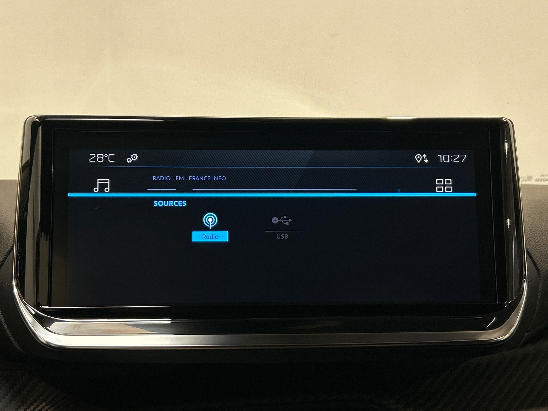 PEUGEOT 2008 Hybrid 145 e-DCS6 Style
