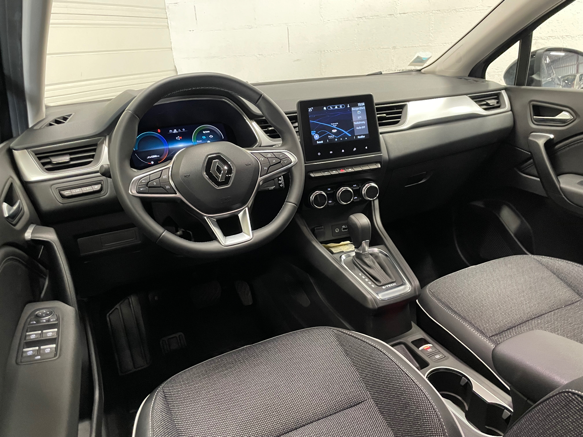 RENAULT CAPTUR techno E-Tech hybride rechargeable 160