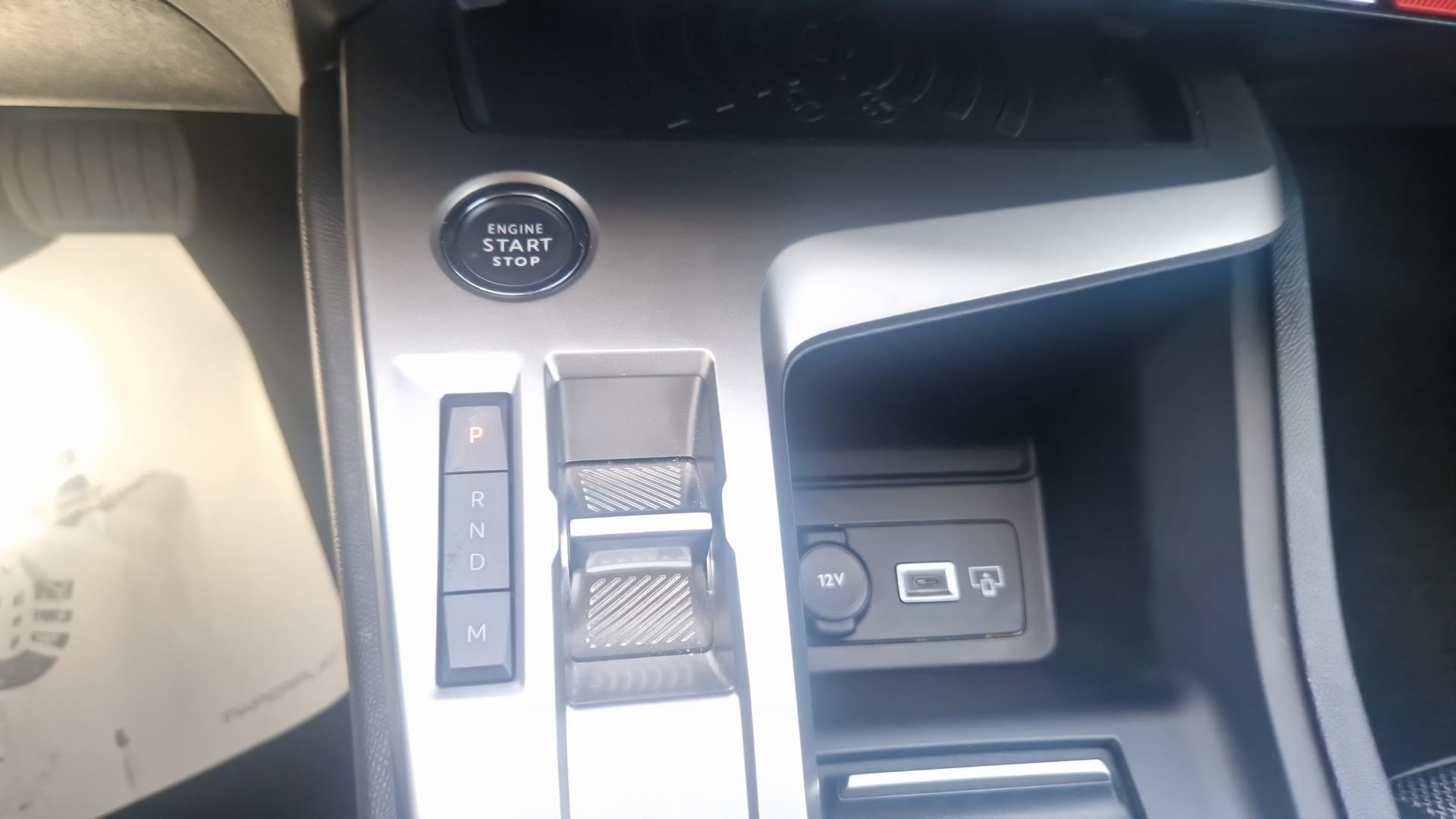 PEUGEOT 408 Hybrid 136 e-DCS6 Allure