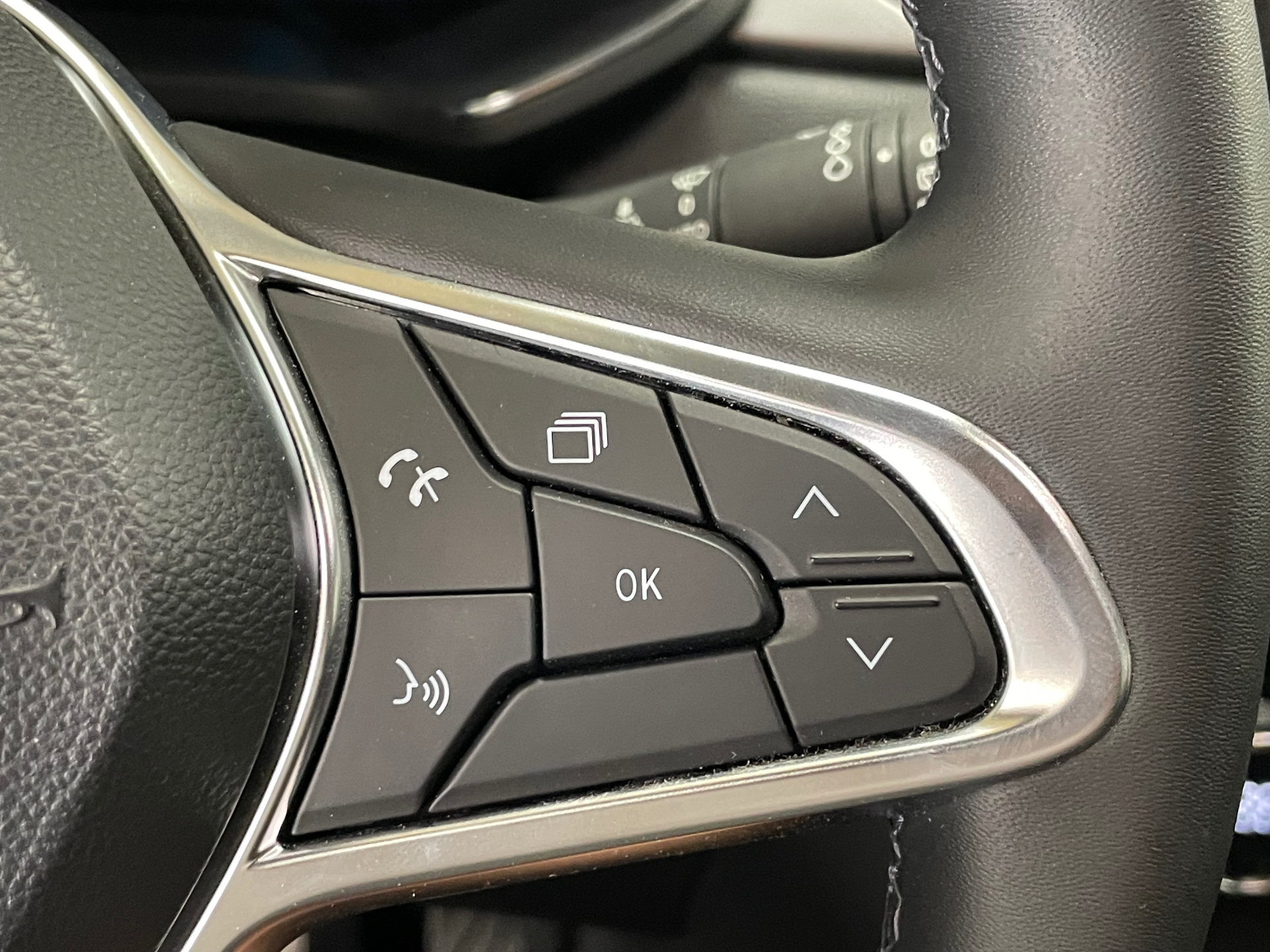 RENAULT CAPTUR techno E-Tech hybride rechargeable 160