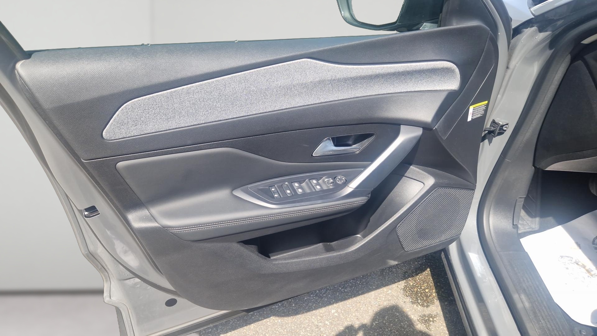 PEUGEOT 408 Hybrid 136 e-DCS6 Allure