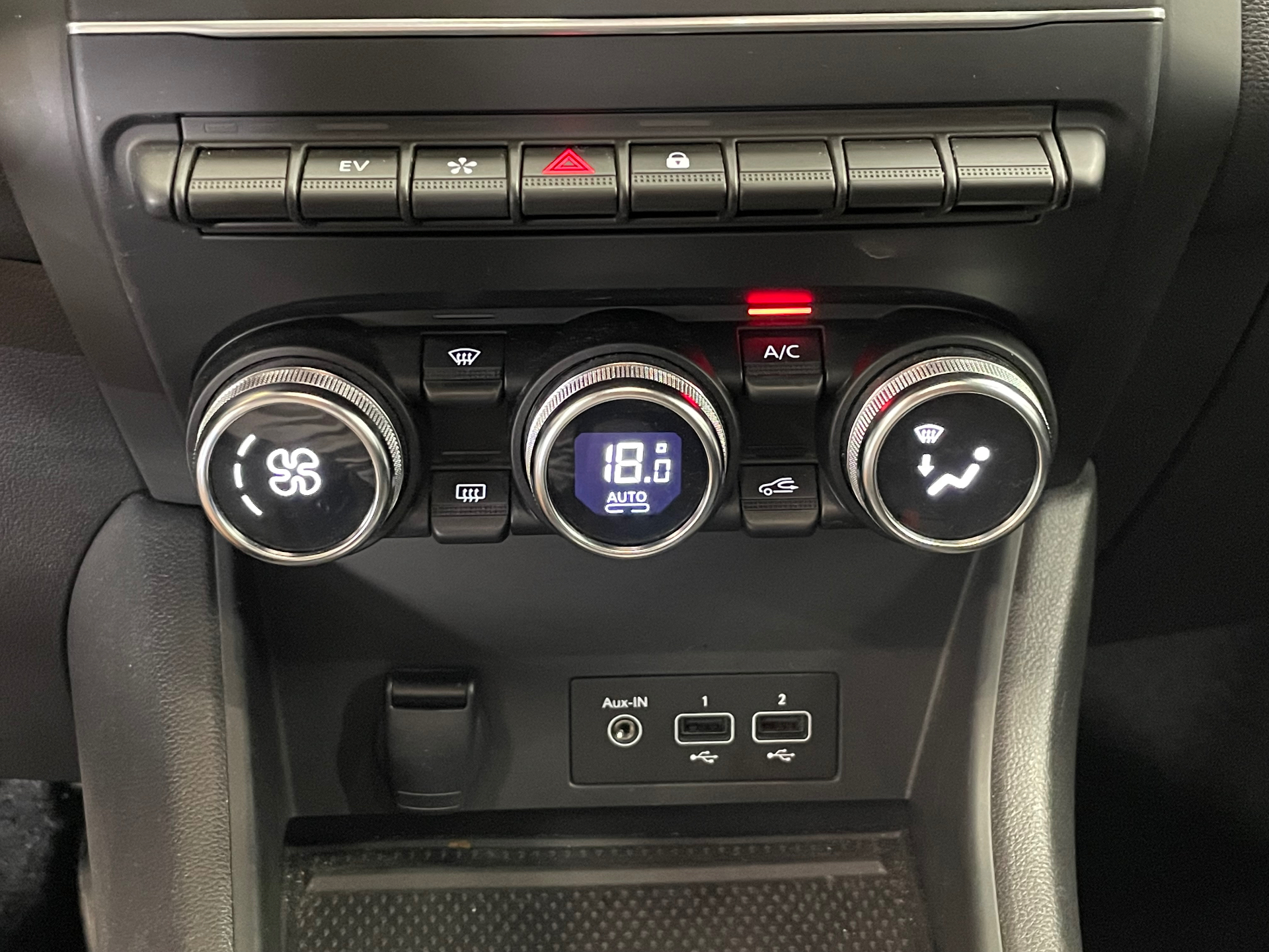 RENAULT CAPTUR E-Tech hybride rechargeable 160 Techno
