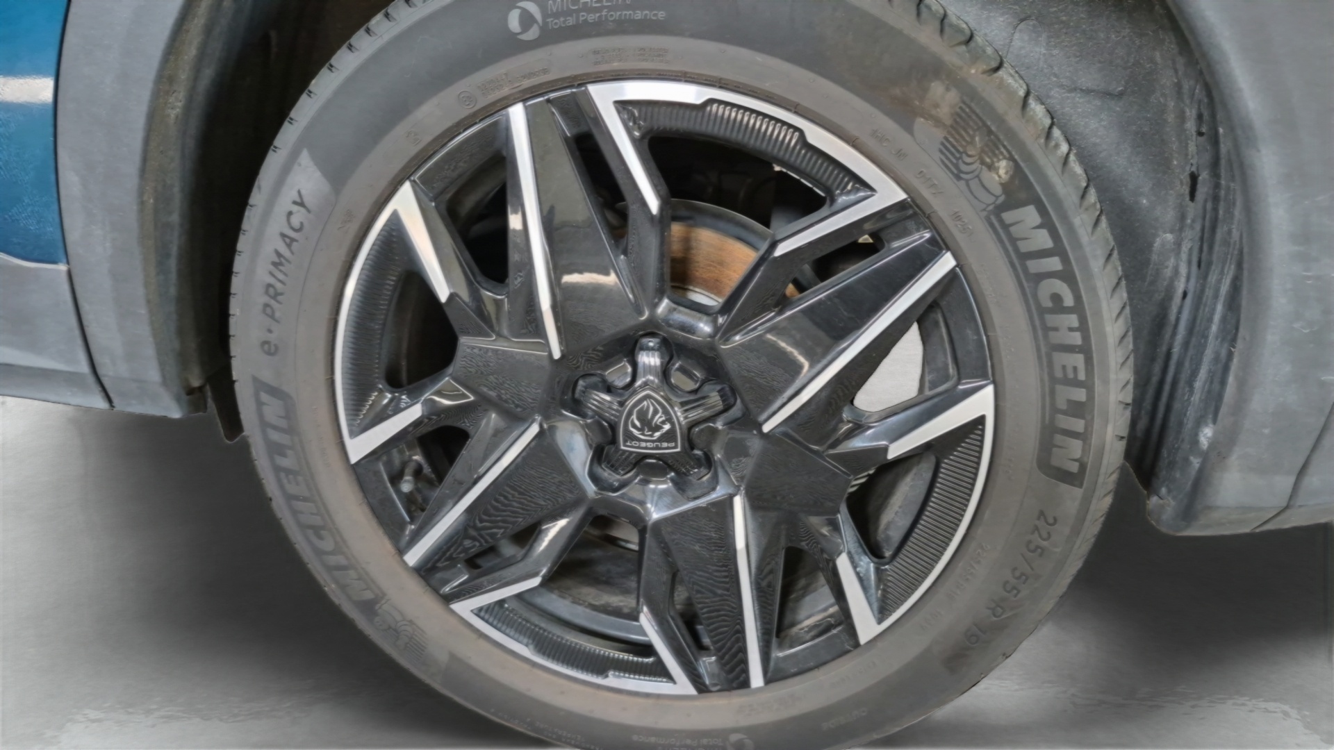 PEUGEOT 3008 Hybrid 145 e-DCS6 GT