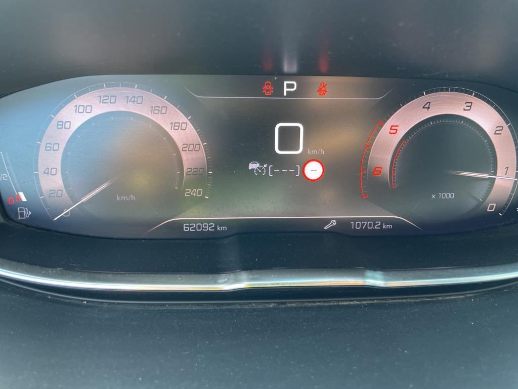 PEUGEOT 5008 BlueHDi 130ch S&S EAT8 GT