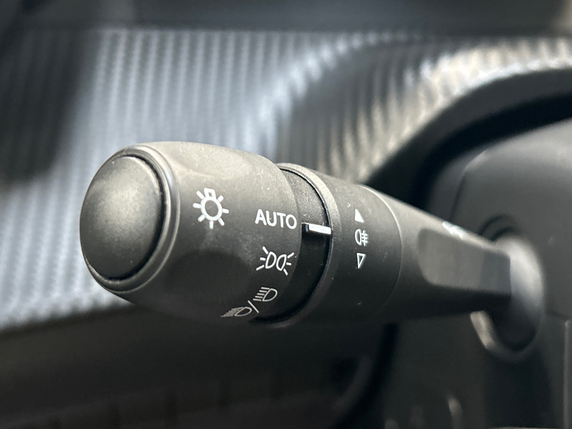 PEUGEOT 2008 100 S&S BVM6 Allure