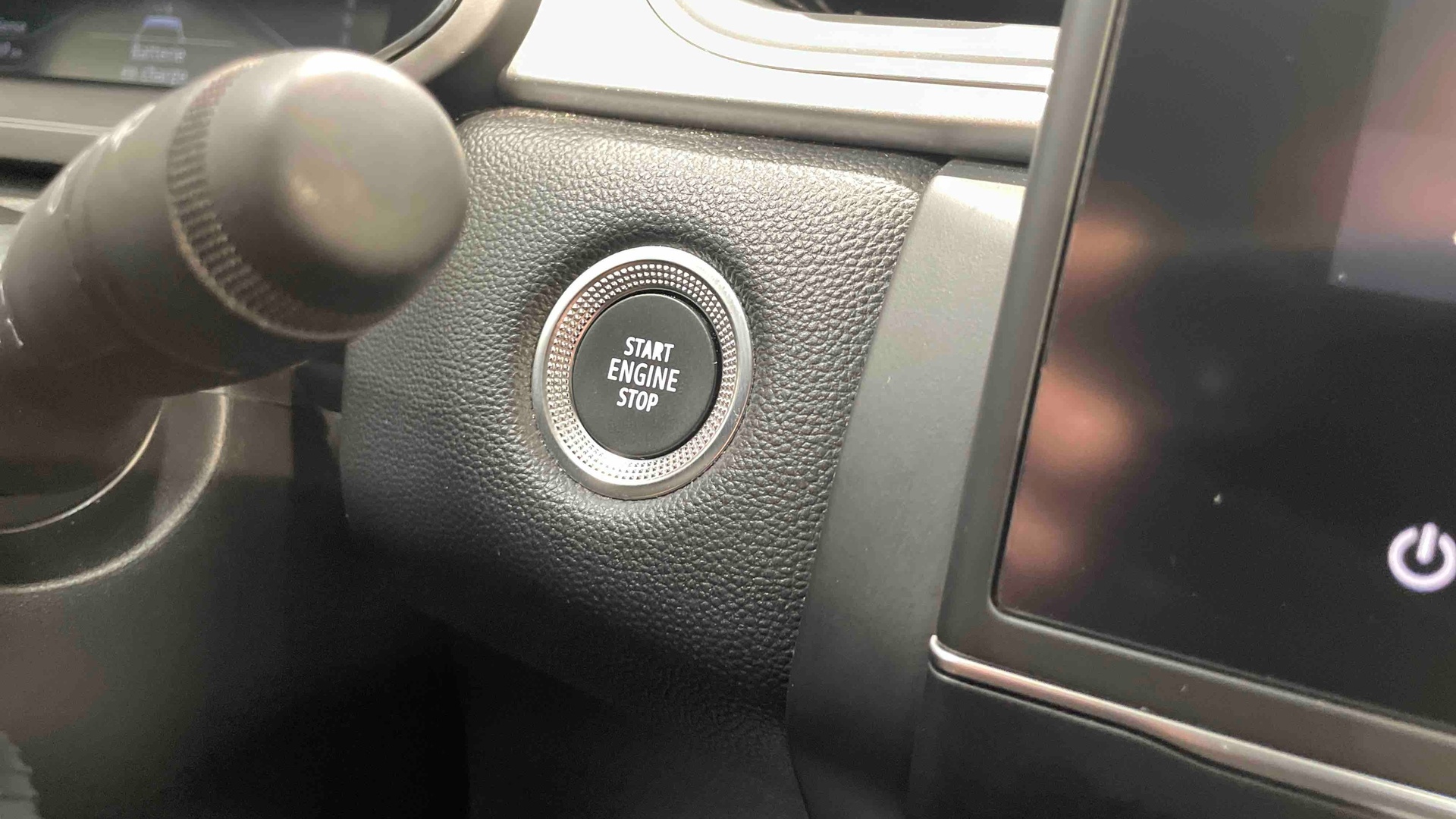 RENAULT CAPTUR mild hybrid 160 EDC Techno