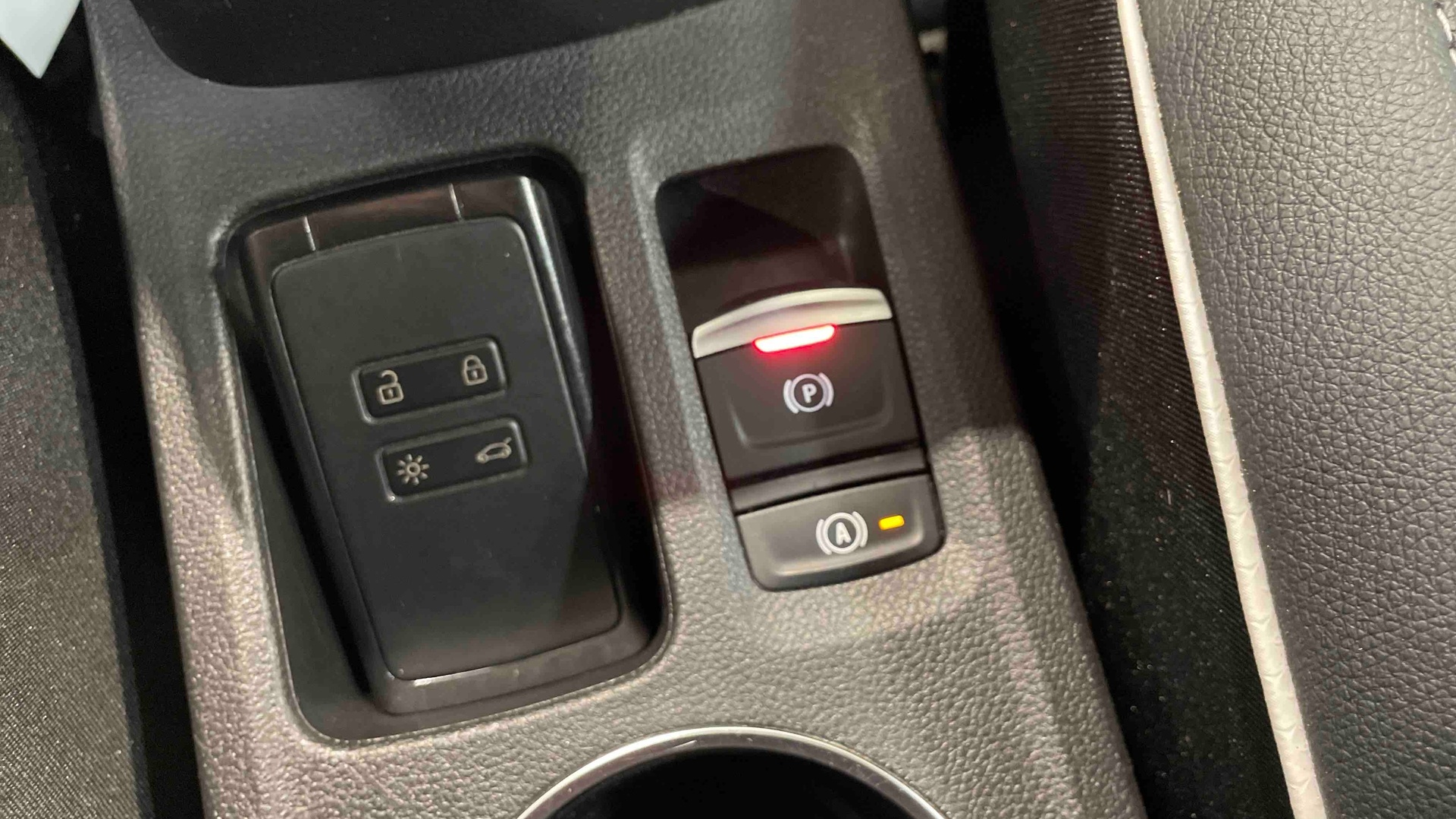 RENAULT CAPTUR mild hybrid 160 EDC Techno