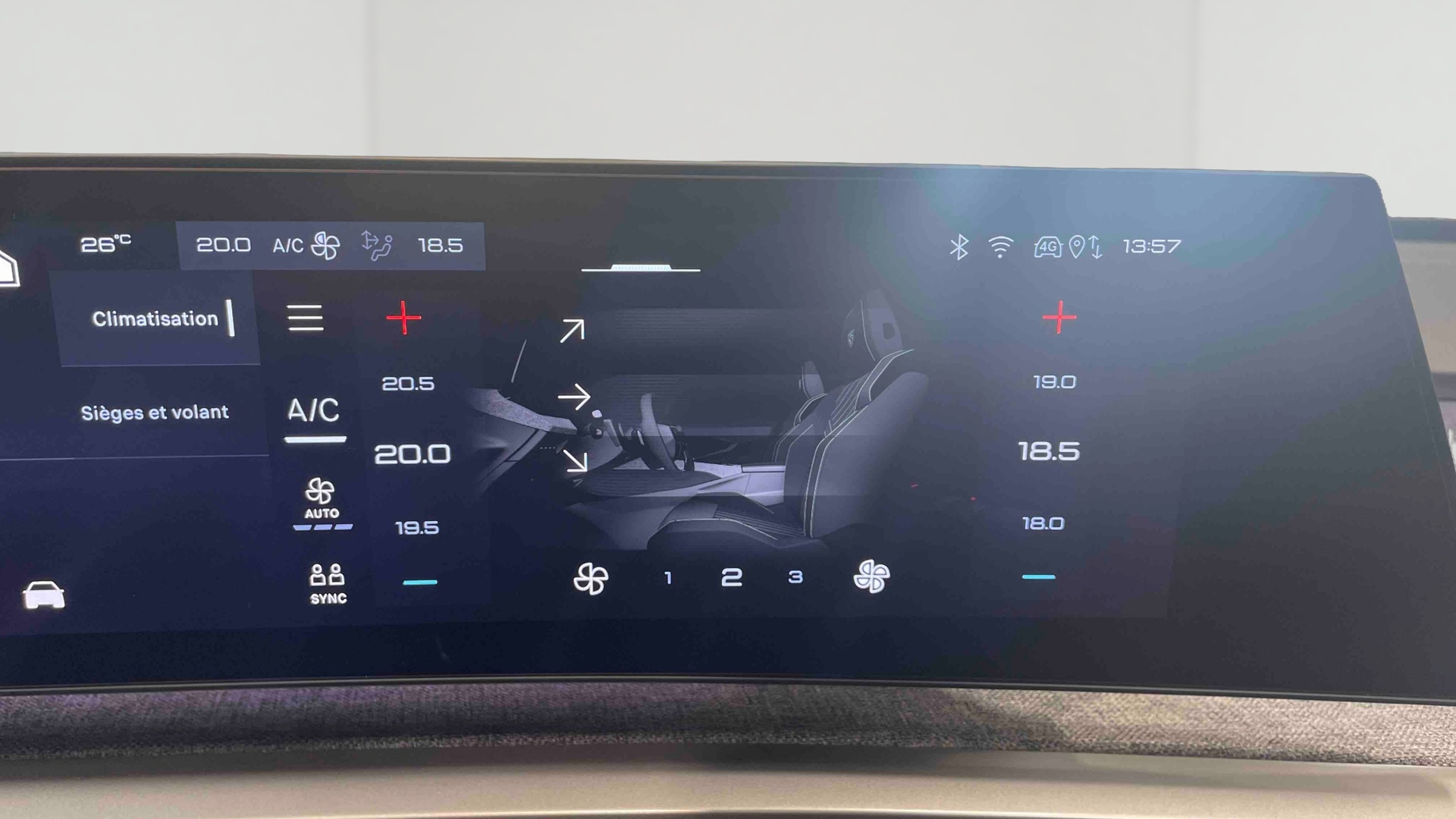 PEUGEOT 3008 Hybrid 145 e-DCS6 GT