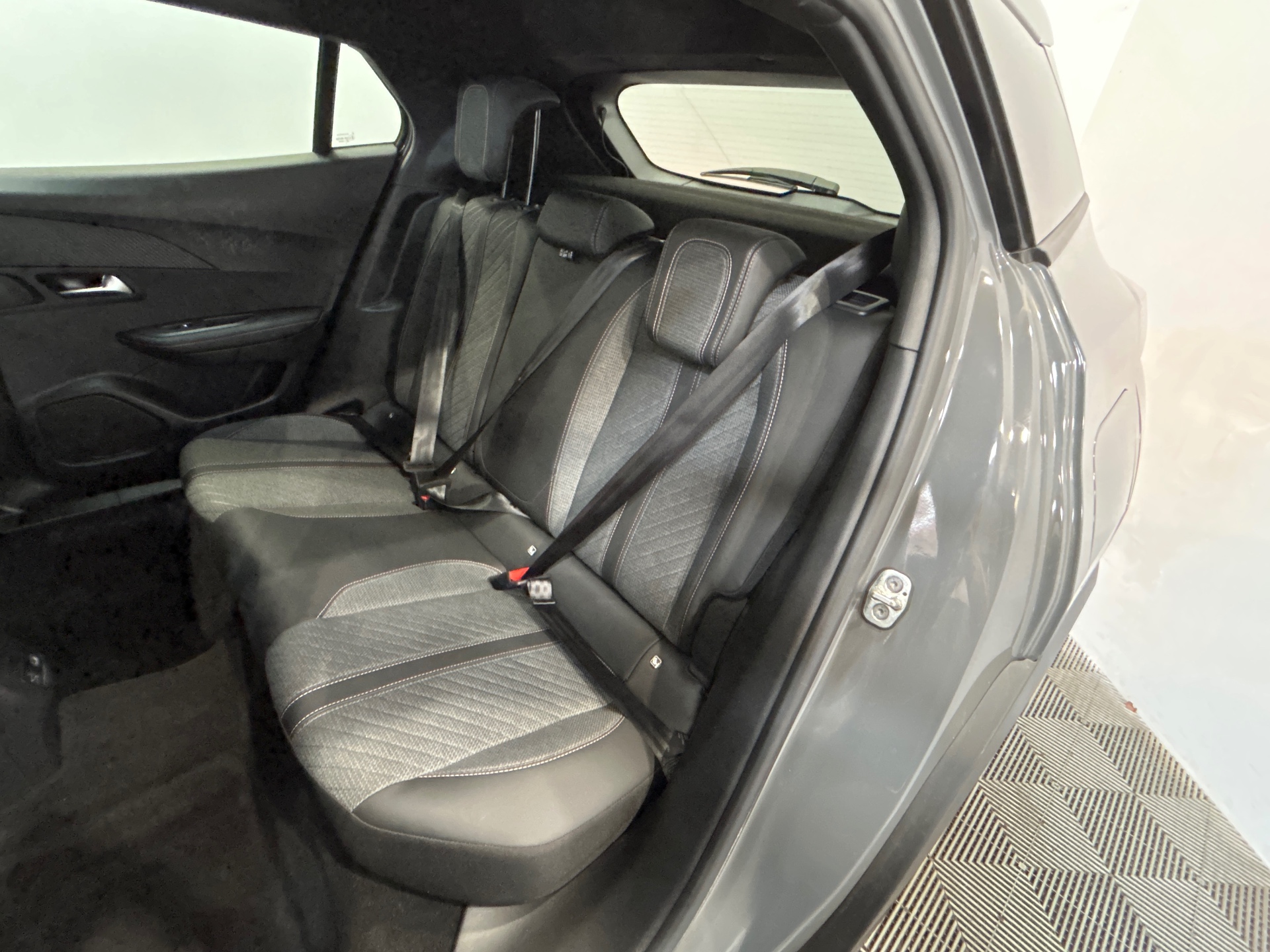 PEUGEOT 2008 100 S&S BVM6 Allure