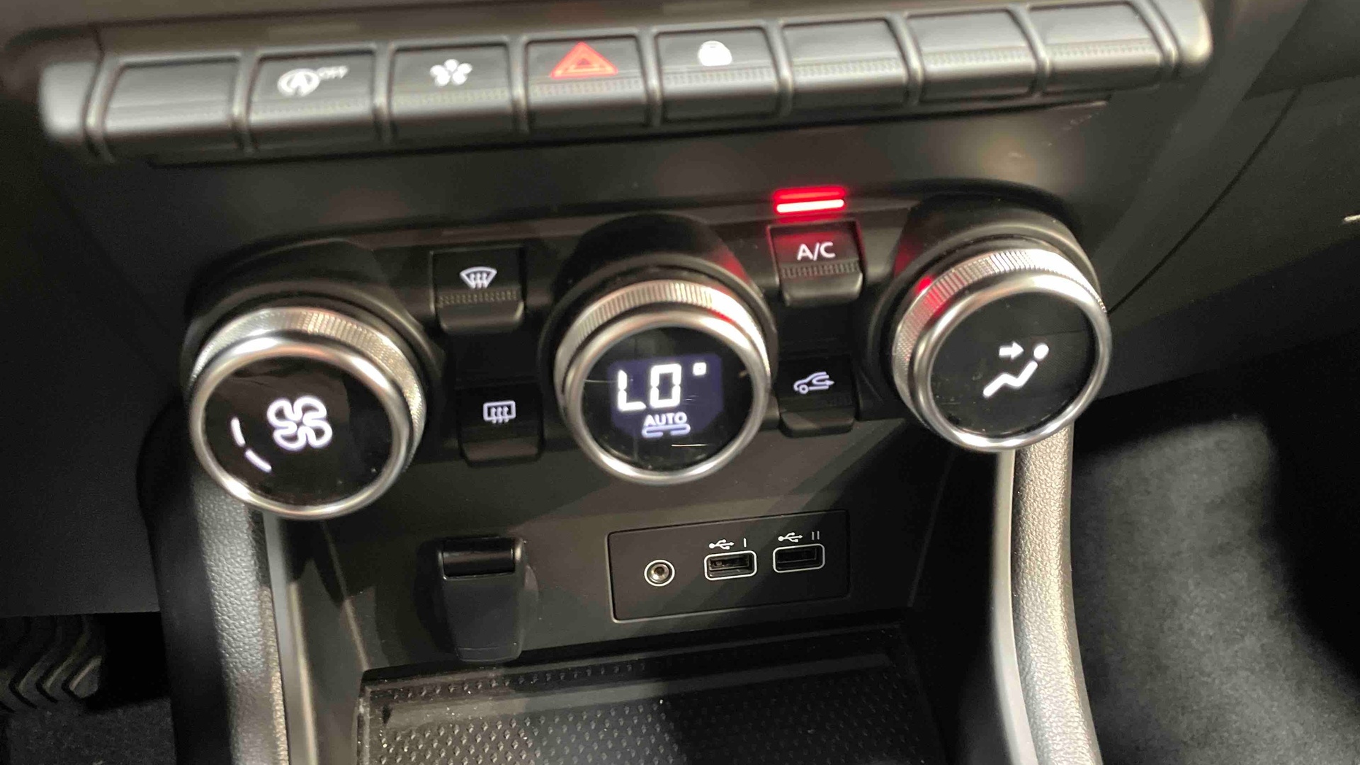 RENAULT CAPTUR mild hybrid 160 EDC Techno