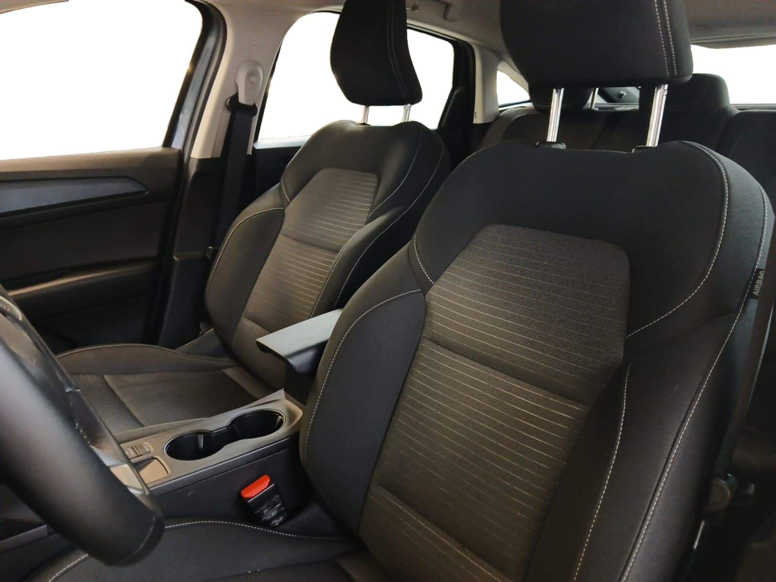 RENAULT ARKANA TCe 140 EDC - 23 Evolution