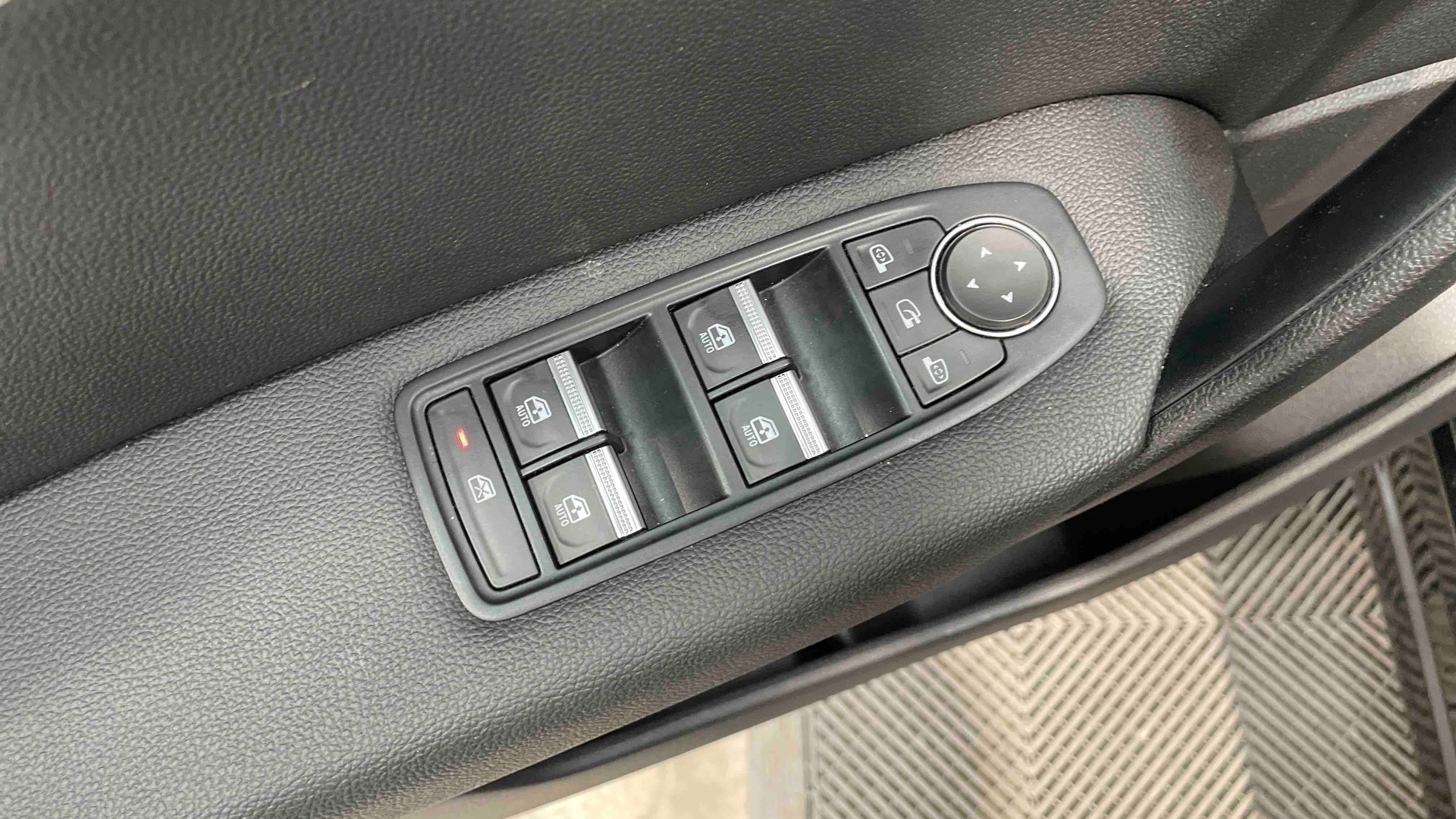 RENAULT CAPTUR mild hybrid 160 EDC Techno
