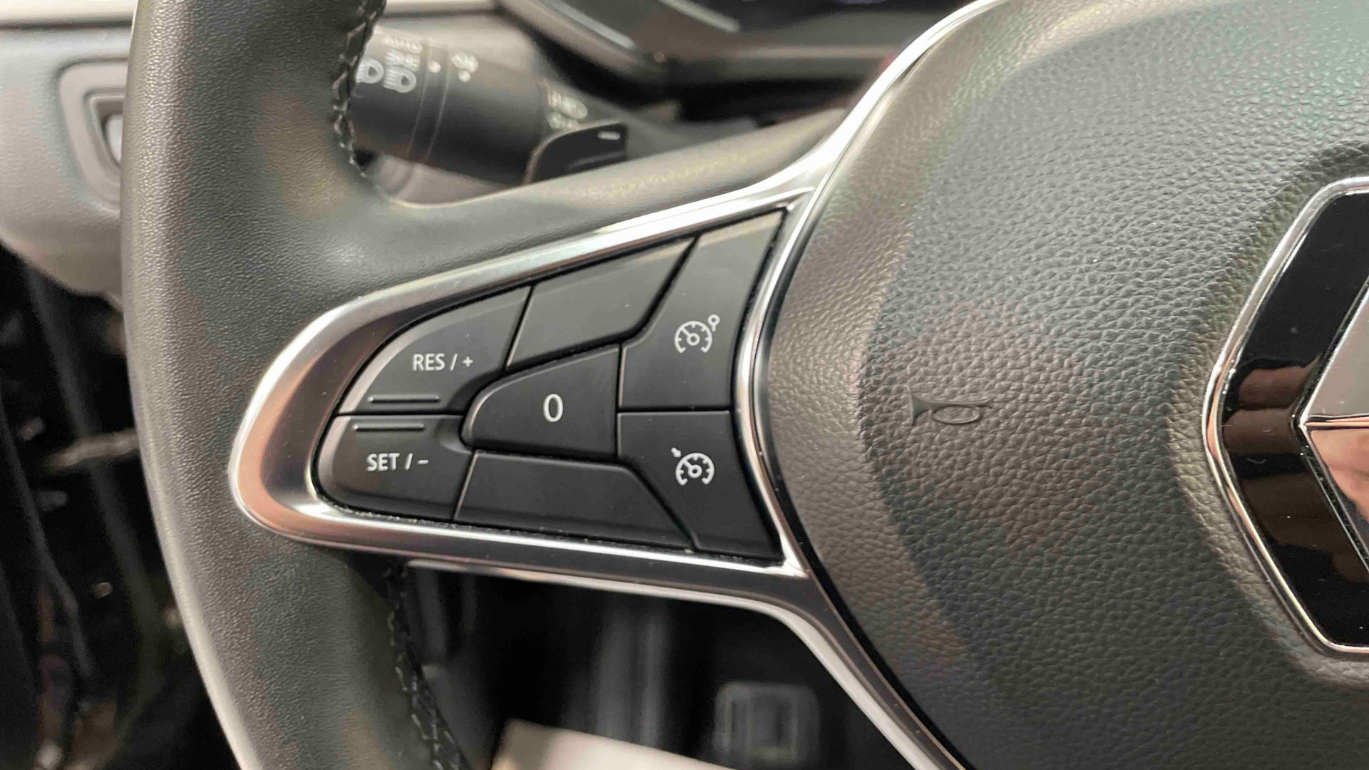 RENAULT CAPTUR mild hybrid 160 EDC Techno