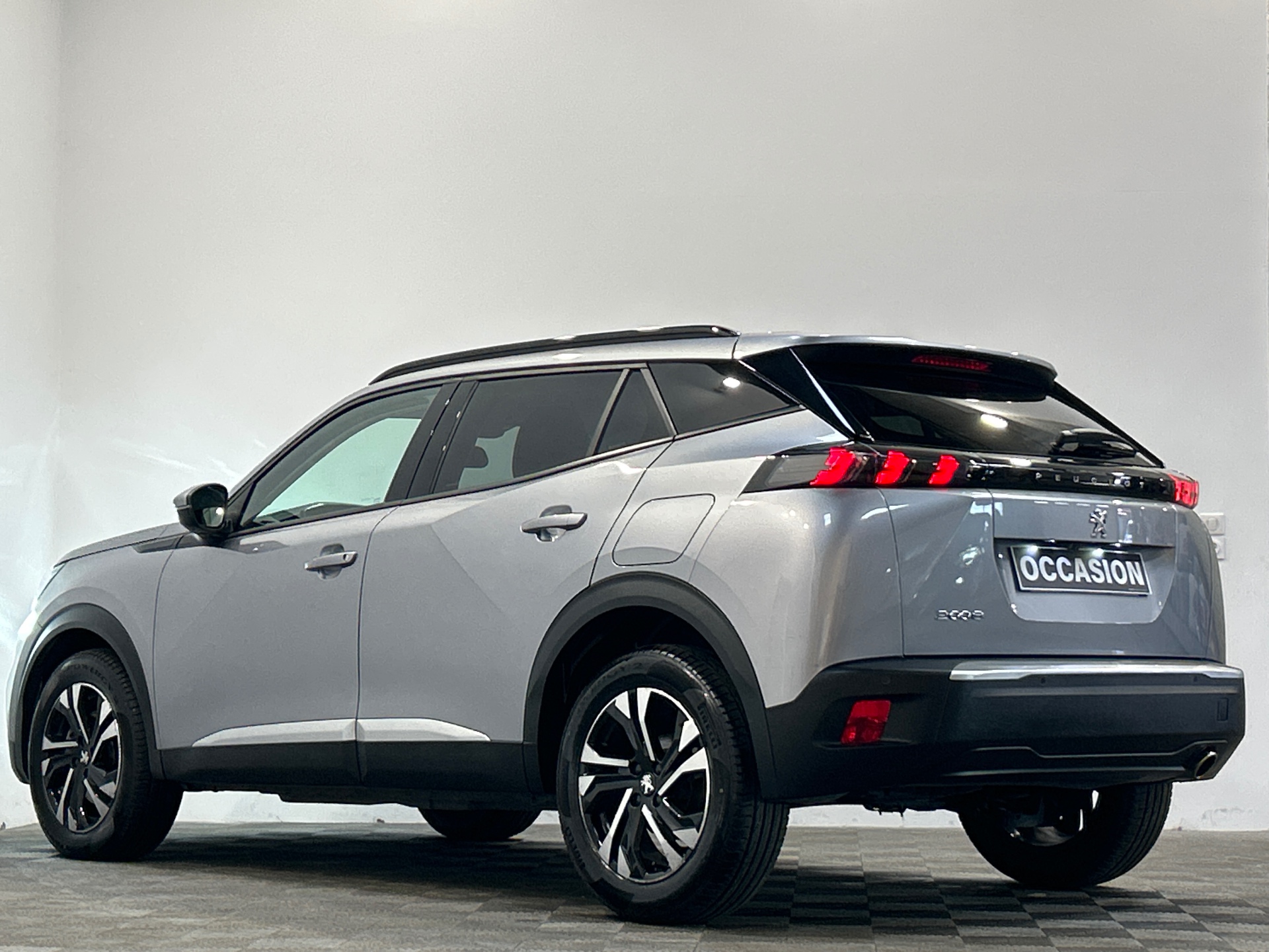 PEUGEOT 2008 BUSINESS BlueHDi 130 S&S EAT8 Allure Business