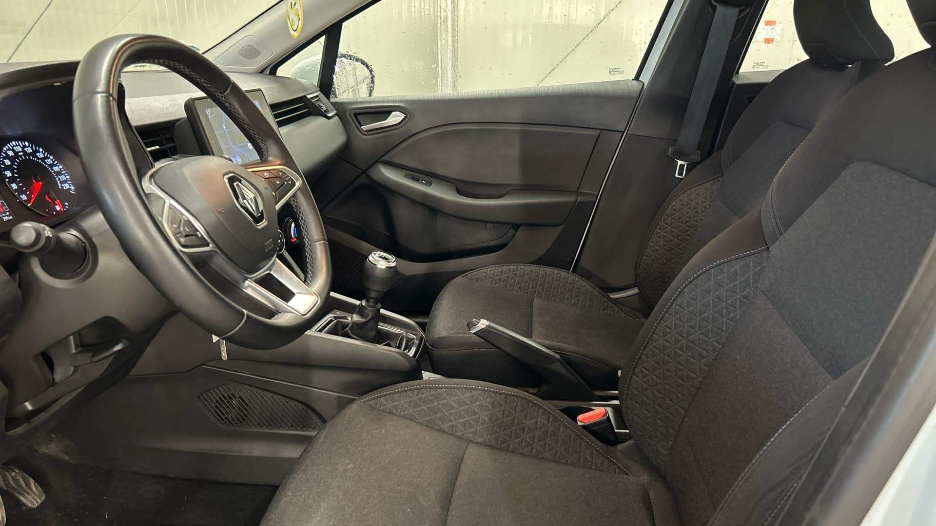 RENAULT CLIO V Blue dCi 100 - 21N Business