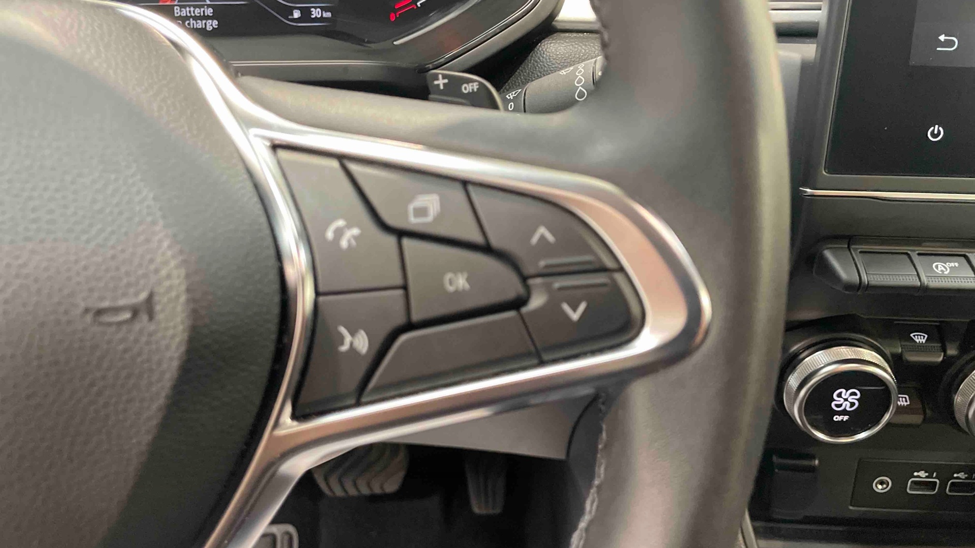 RENAULT CAPTUR mild hybrid 160 EDC Techno