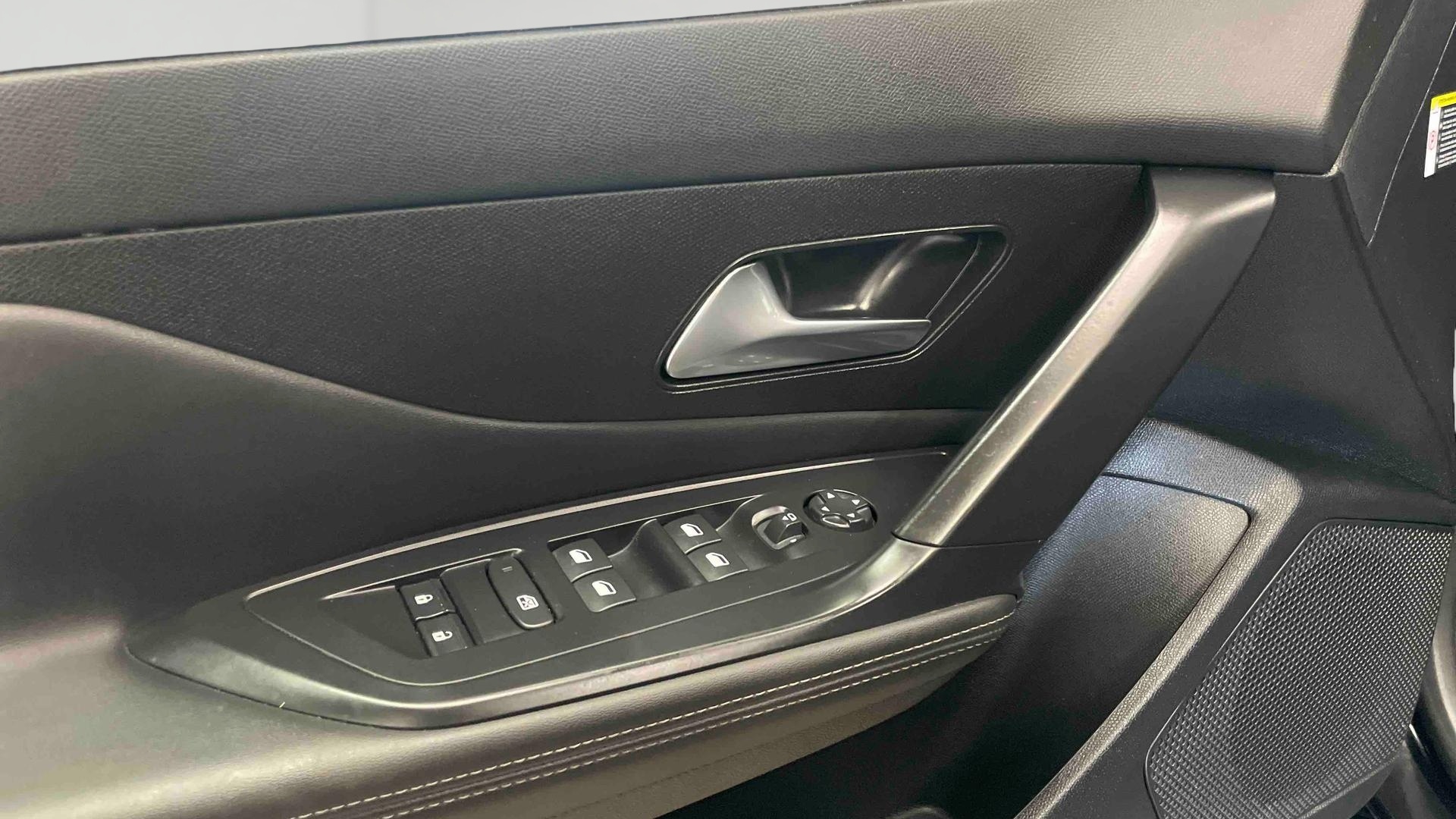 PEUGEOT 408 Hybrid 145 e-DCS6 Allure