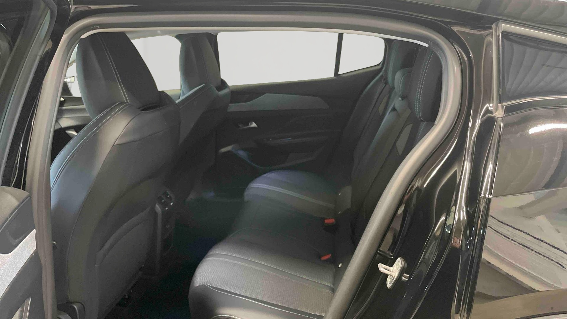 PEUGEOT 408 Hybrid 145 e-DCS6 Allure
