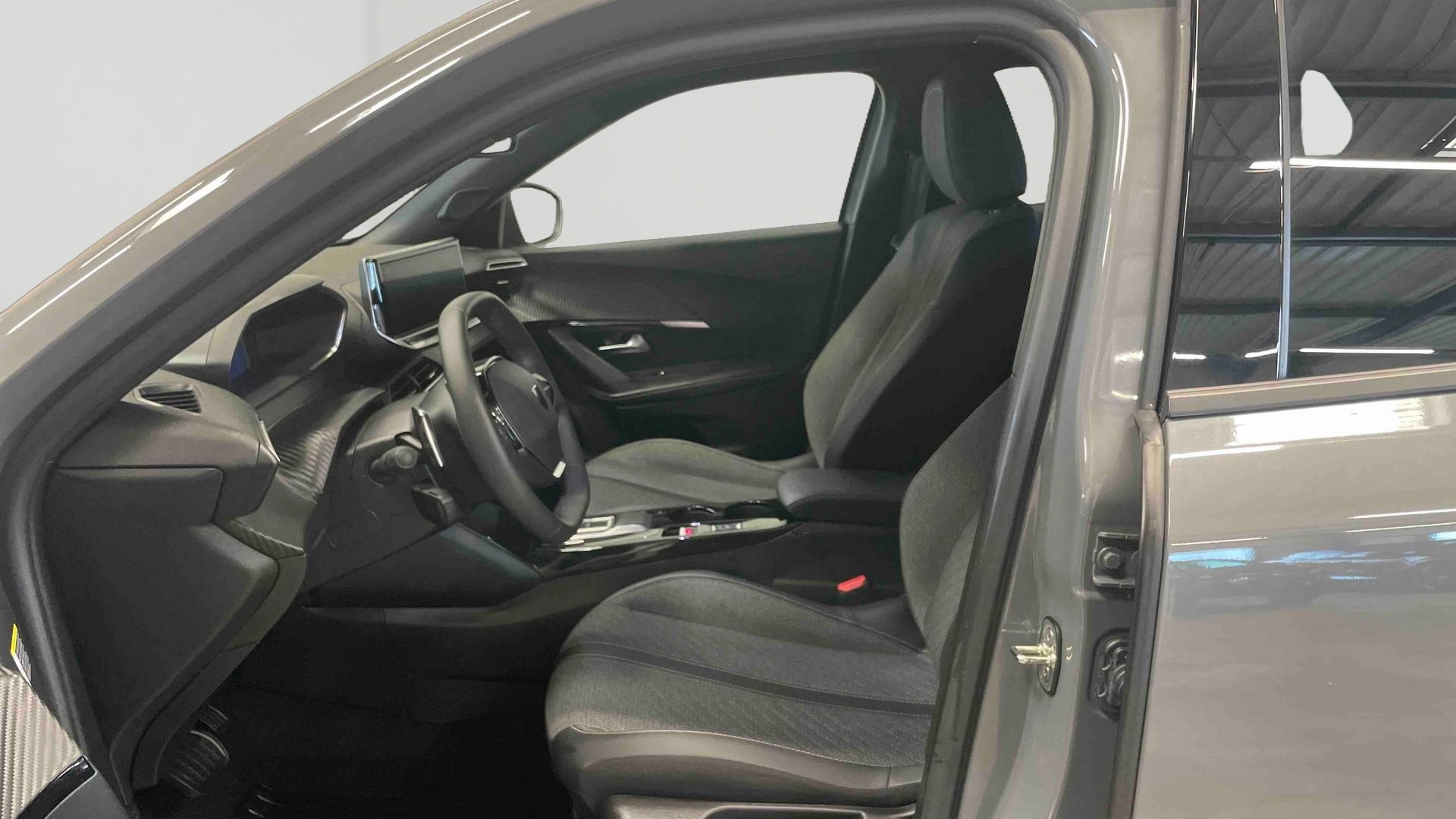 PEUGEOT 2008 130 S&S EAT8 Allure