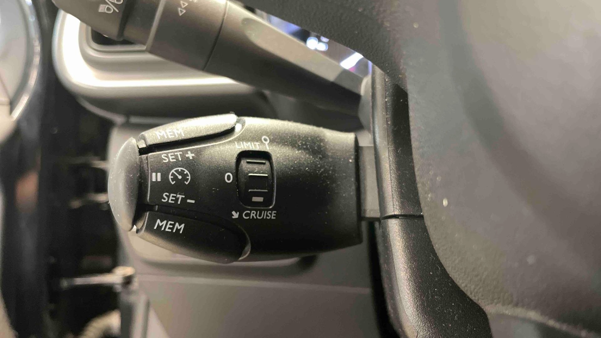 CITROEN C3 PureTech 110 S&S BVM6 Shine