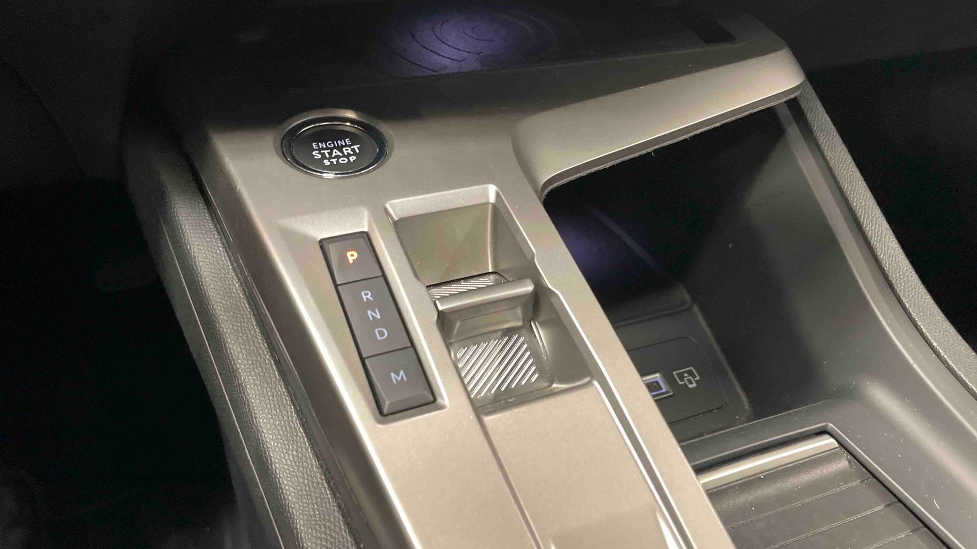 PEUGEOT 408 Hybrid 145 e-DCS6 Allure