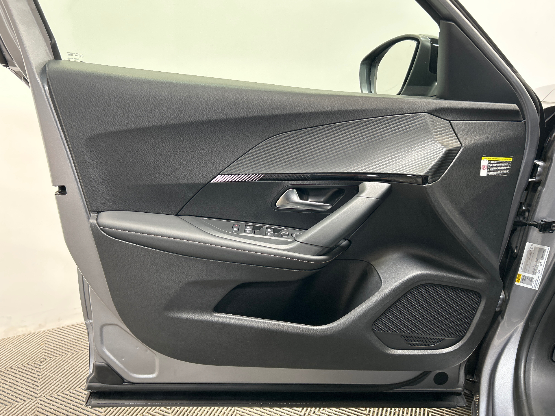 PEUGEOT 2008 130 S&S EAT8 Allure