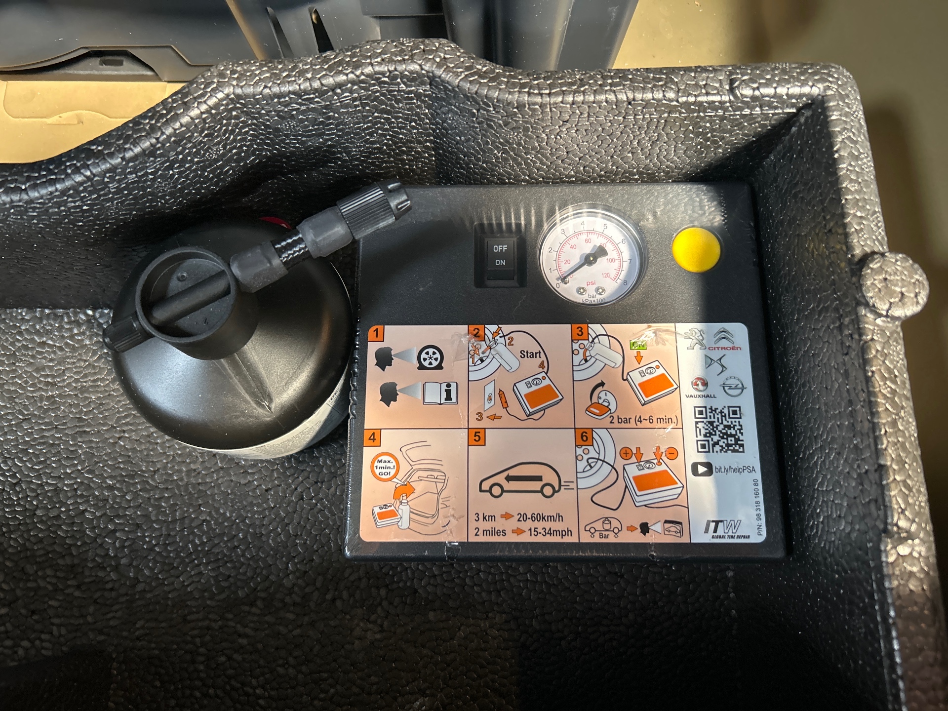 PEUGEOT 2008 Hybrid 145 e-DCS6 Style