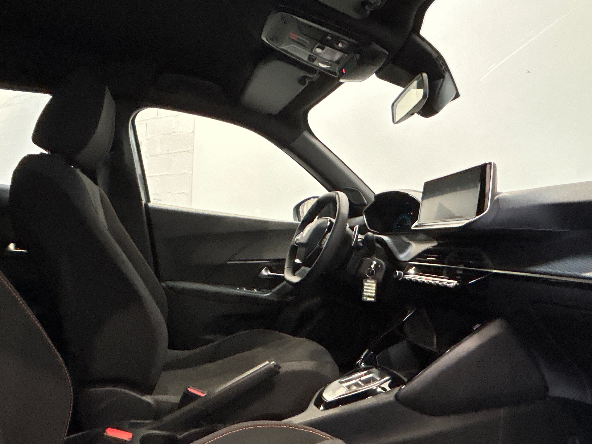 PEUGEOT 2008 Hybrid 145 e-DCS6 Style