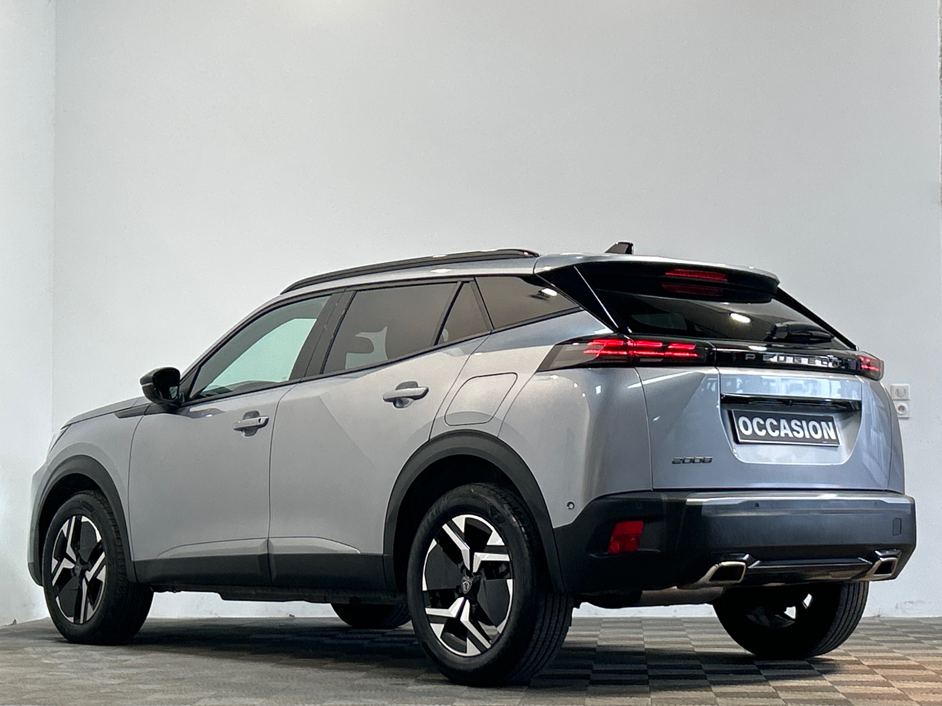 PEUGEOT 2008 130 S&S EAT8 Allure