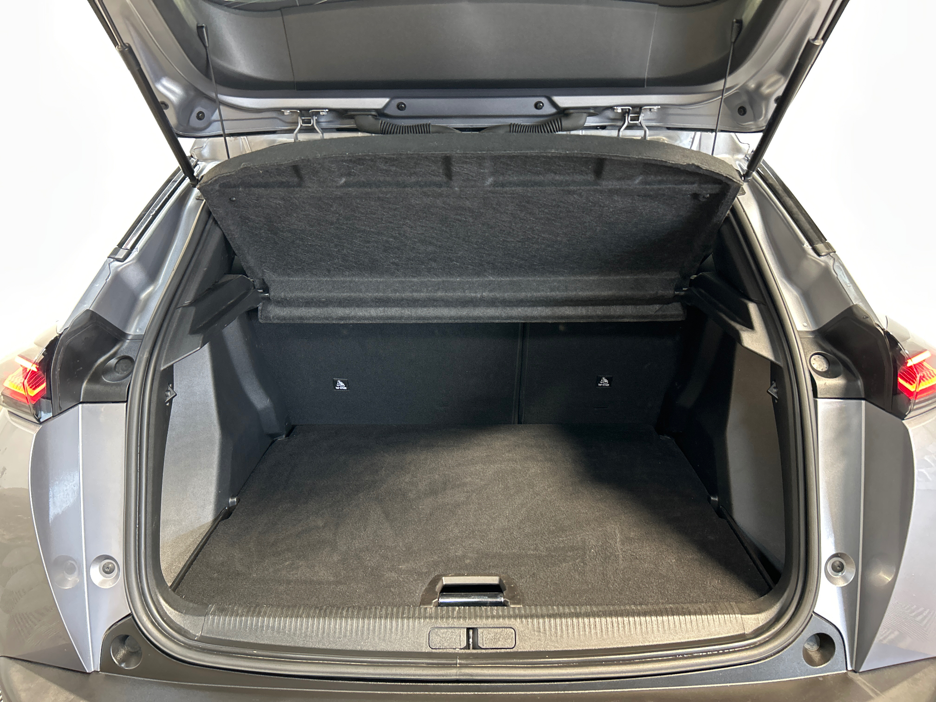 PEUGEOT 2008 130 S&S EAT8 Allure