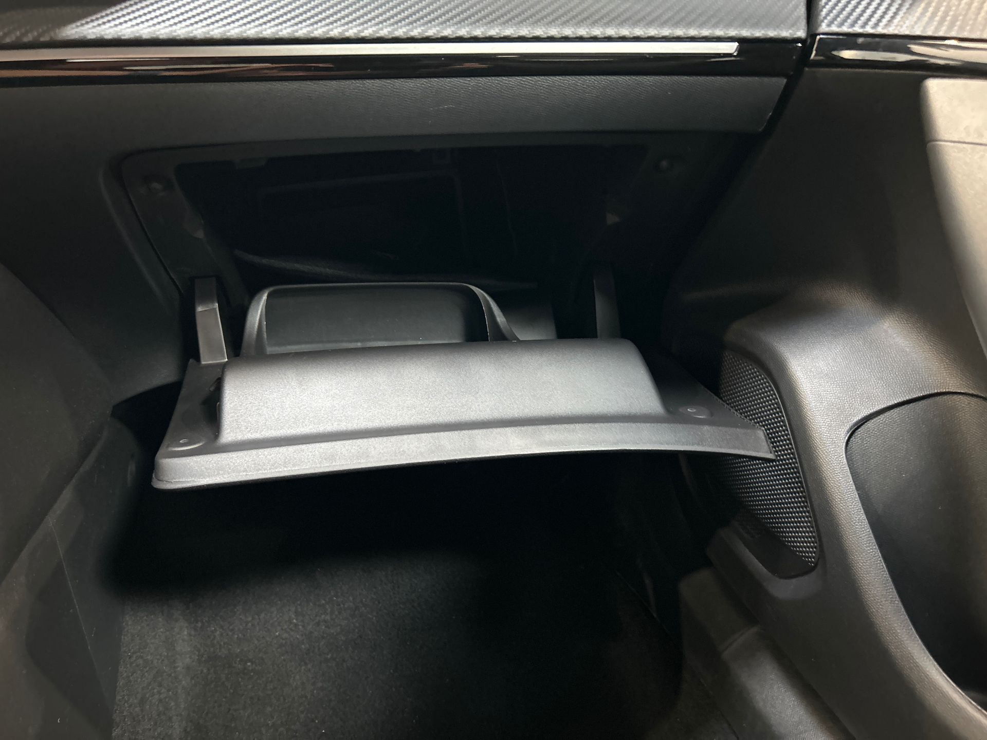 PEUGEOT 2008 Hybrid 145 e-DCS6 Style