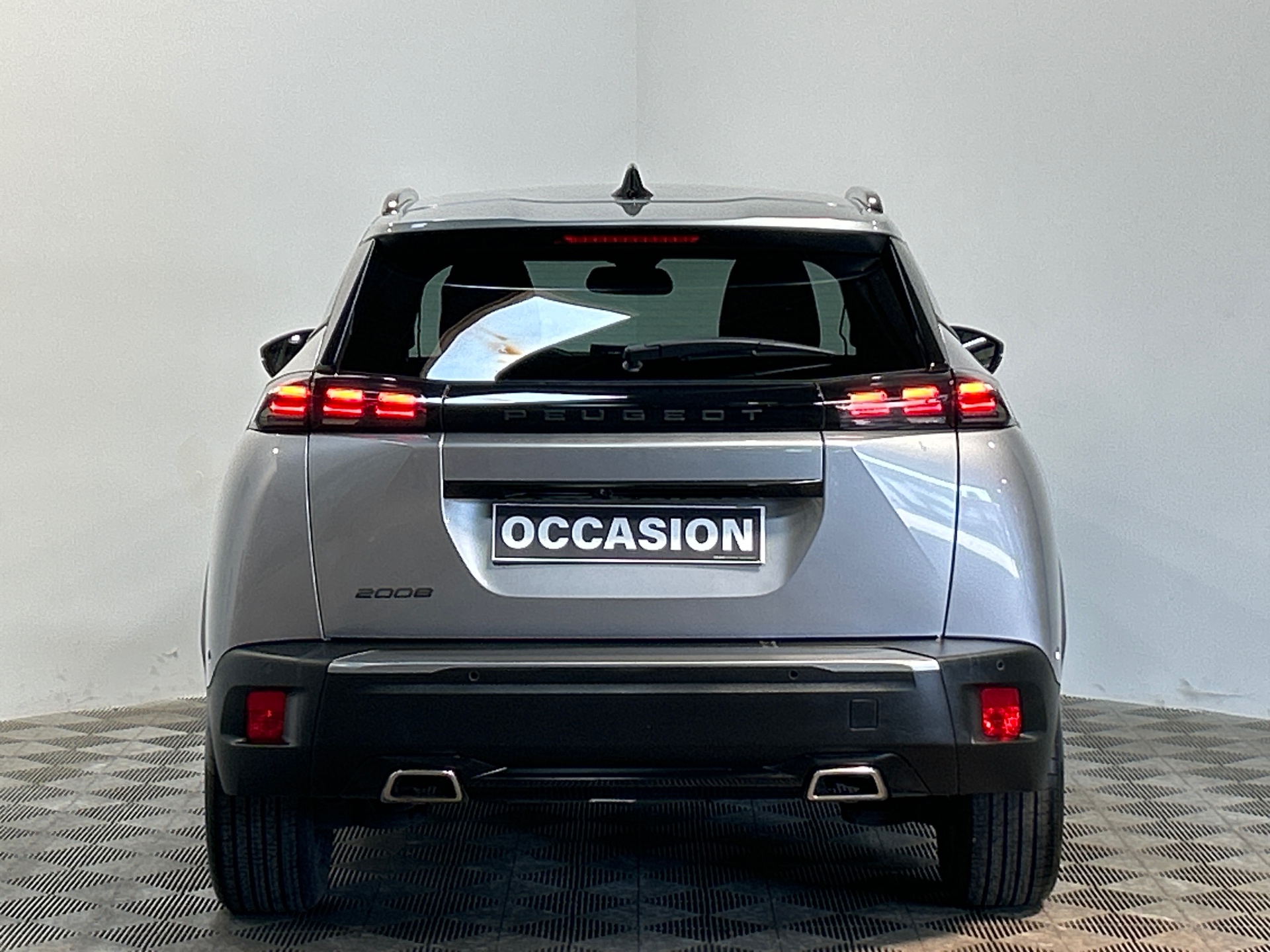 PEUGEOT 2008 130 S&S EAT8 Allure