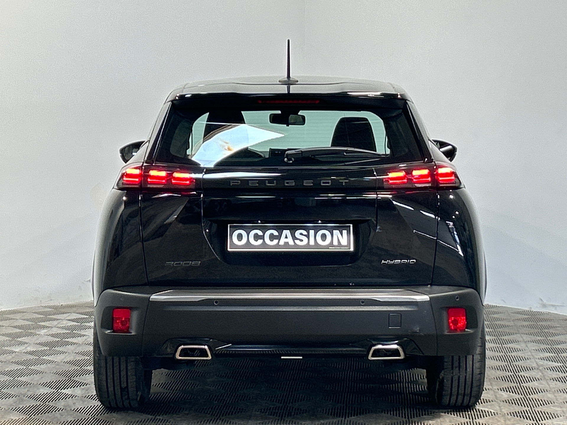 PEUGEOT 2008 Hybrid 145 e-DCS6 Style