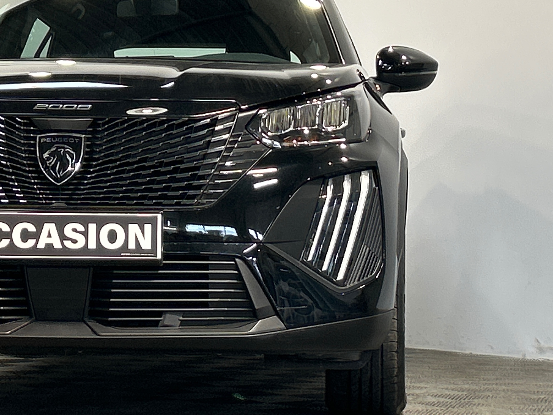 PEUGEOT 2008 Hybrid 145 e-DCS6 Style