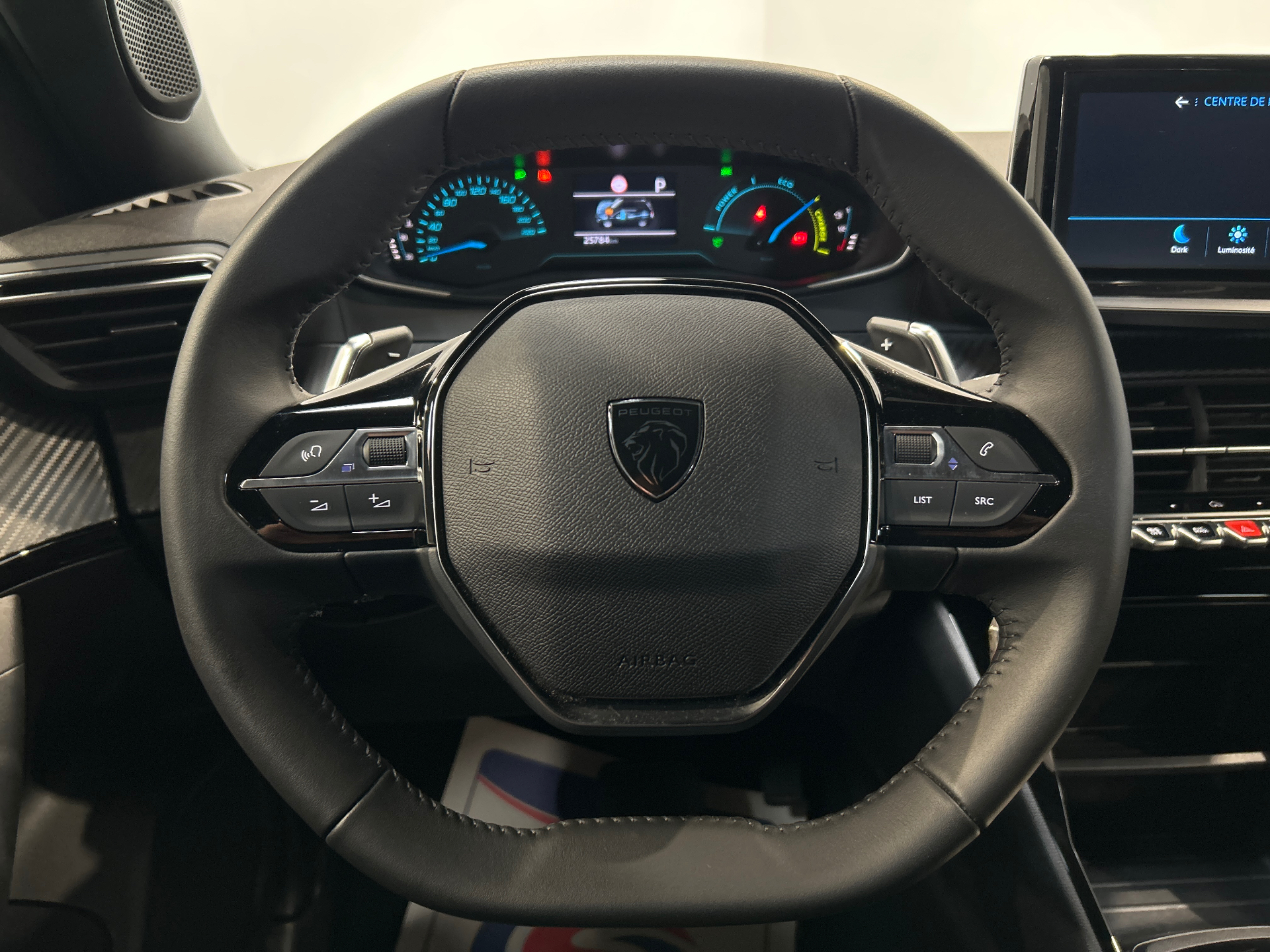 PEUGEOT 2008 Hybrid 145 e-DCS6 Style