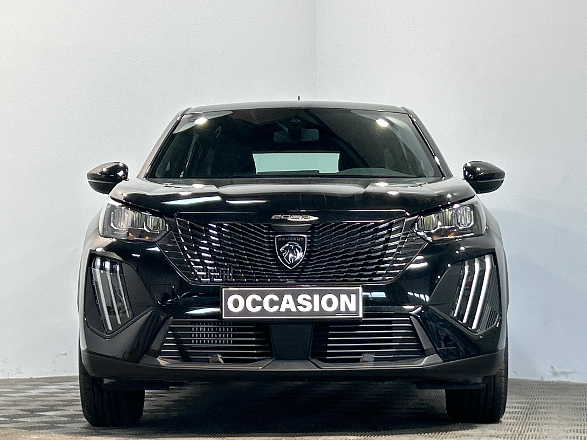 PEUGEOT 2008 Hybrid 145 e-DCS6 Style