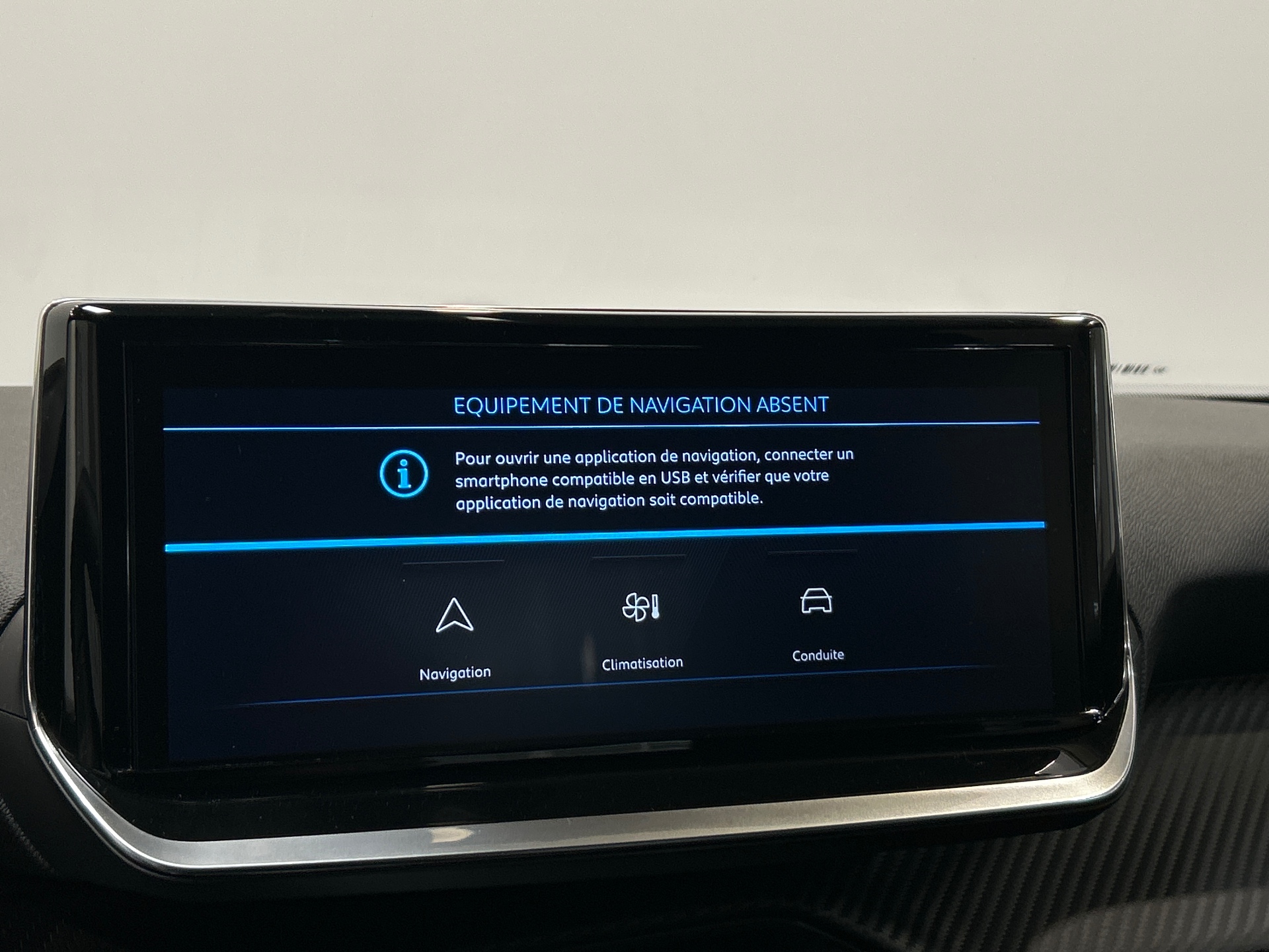 PEUGEOT 2008 Hybrid 145 e-DCS6 Style