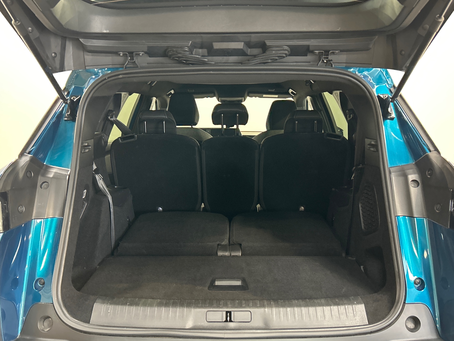 PEUGEOT 5008 Hybrid 145 ch e-DCS6 Allure