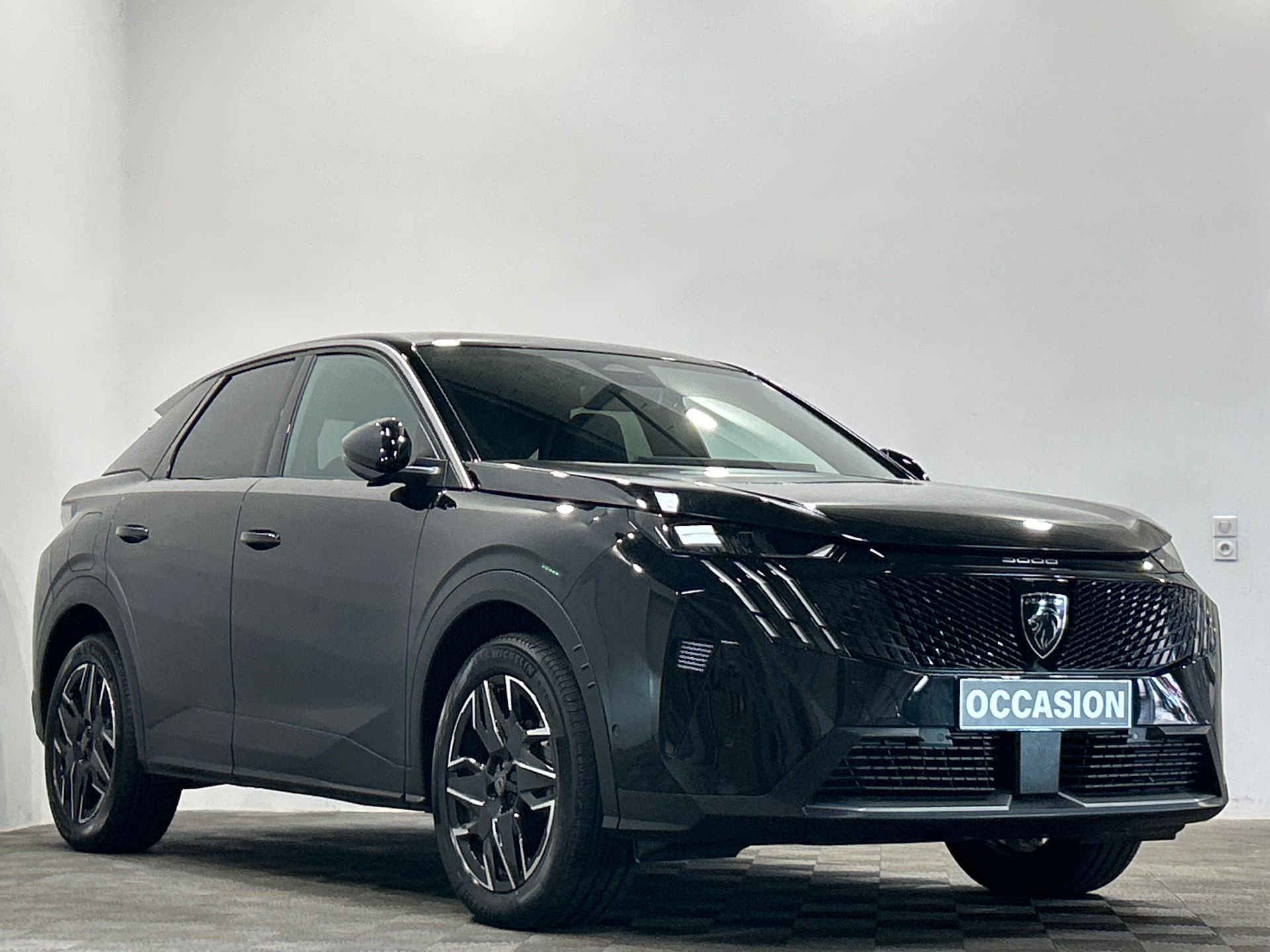 PEUGEOT 3008 Hybrid 145 e-DCS6 Allure