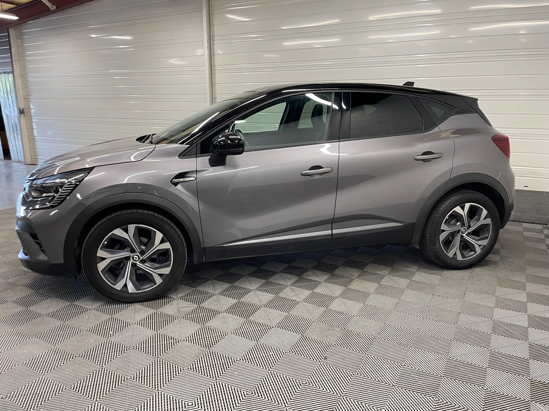 RENAULT CAPTUR mild hybrid 160 EDC R.S. line