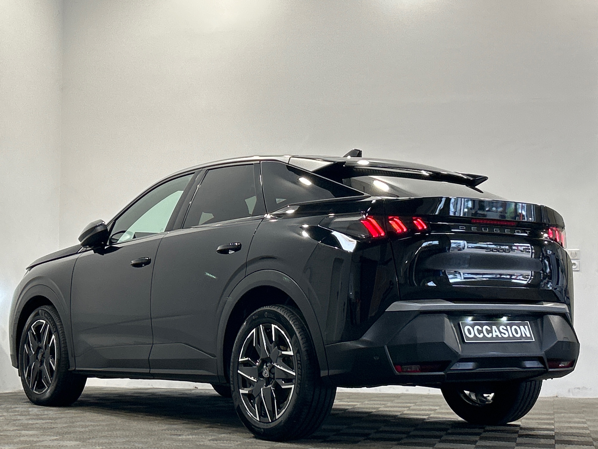 PEUGEOT 3008 Hybrid 145 e-DCS6 Allure