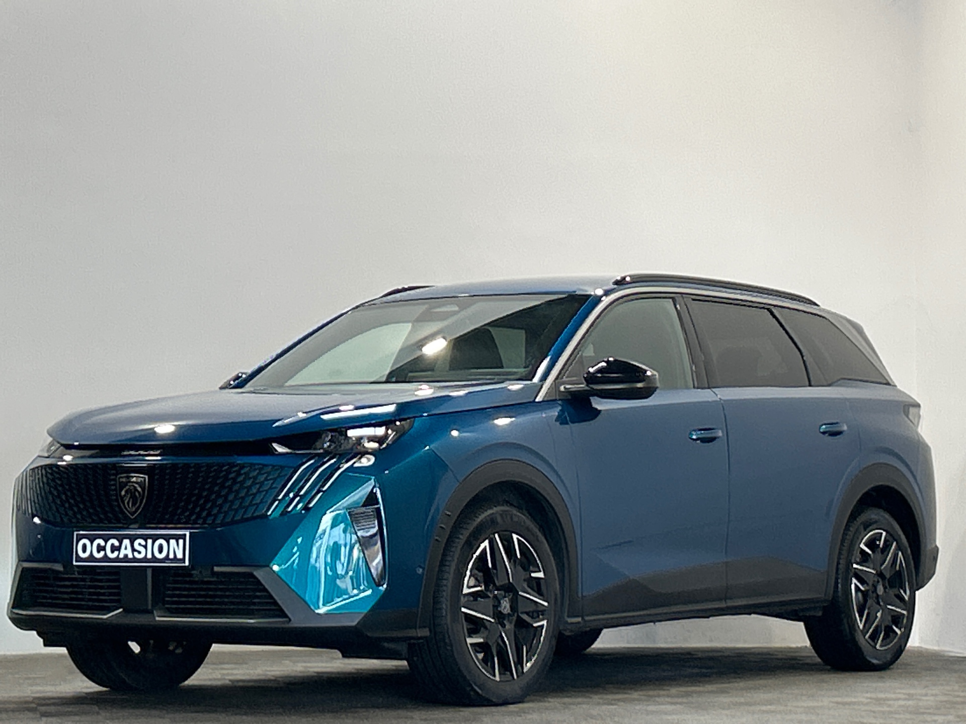 PEUGEOT 5008 Hybrid 145 ch e-DCS6 Allure