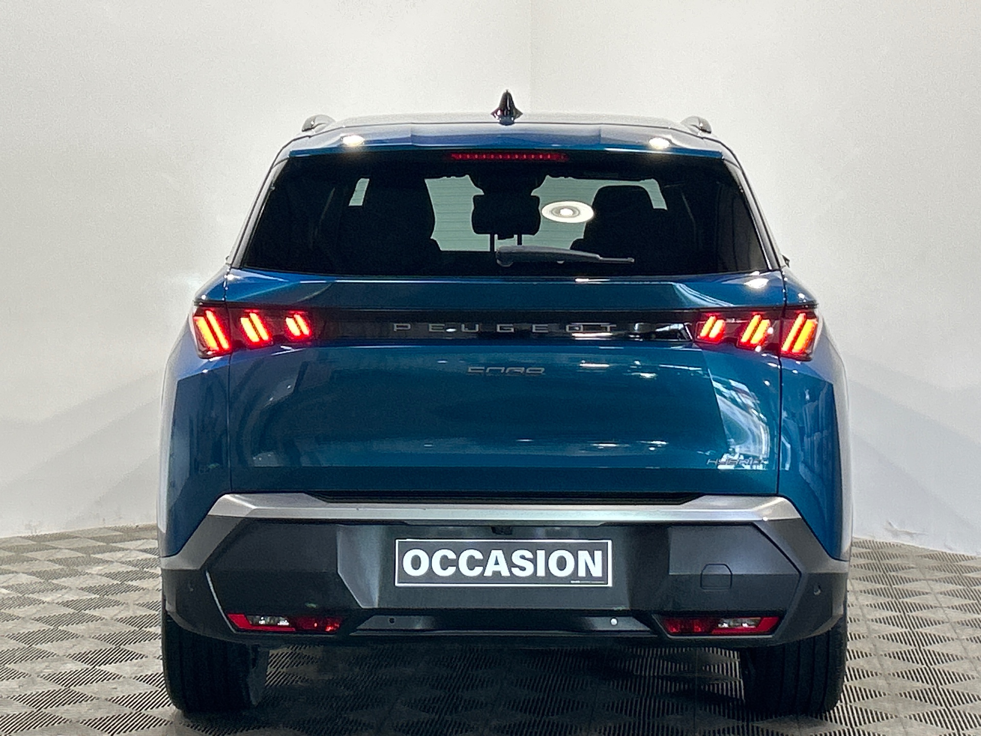 PEUGEOT 5008 Hybrid 145 ch e-DCS6 Allure