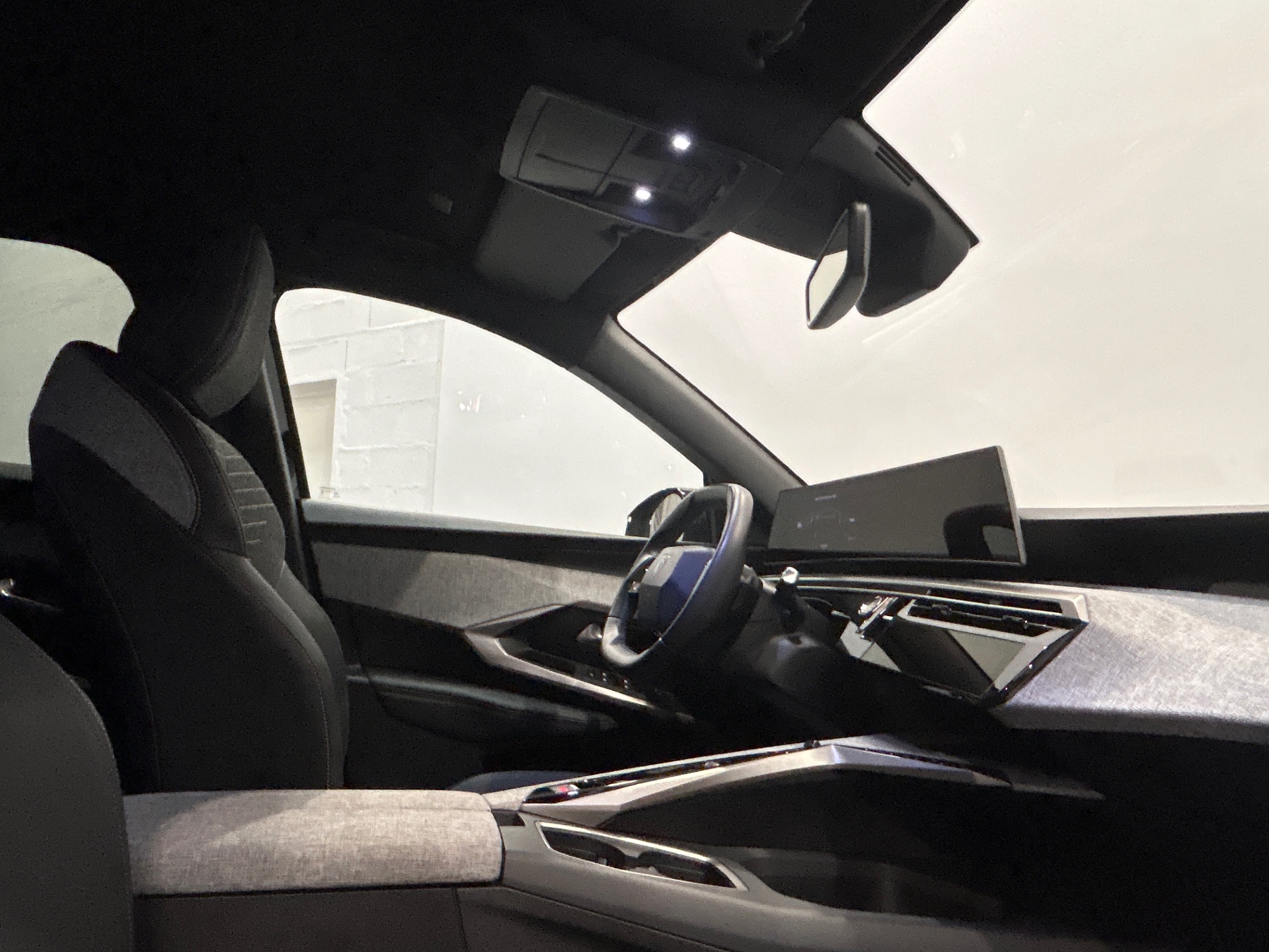 PEUGEOT 3008 Hybrid 145 e-DCS6 Allure