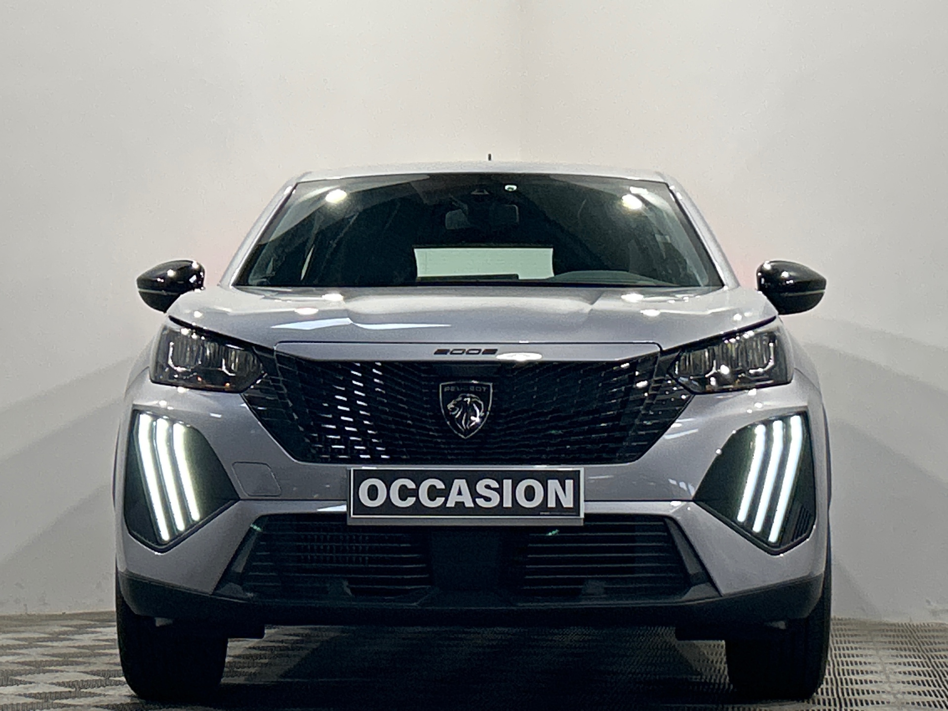 PEUGEOT 2008 Hybrid 145 e-DCS6 Style