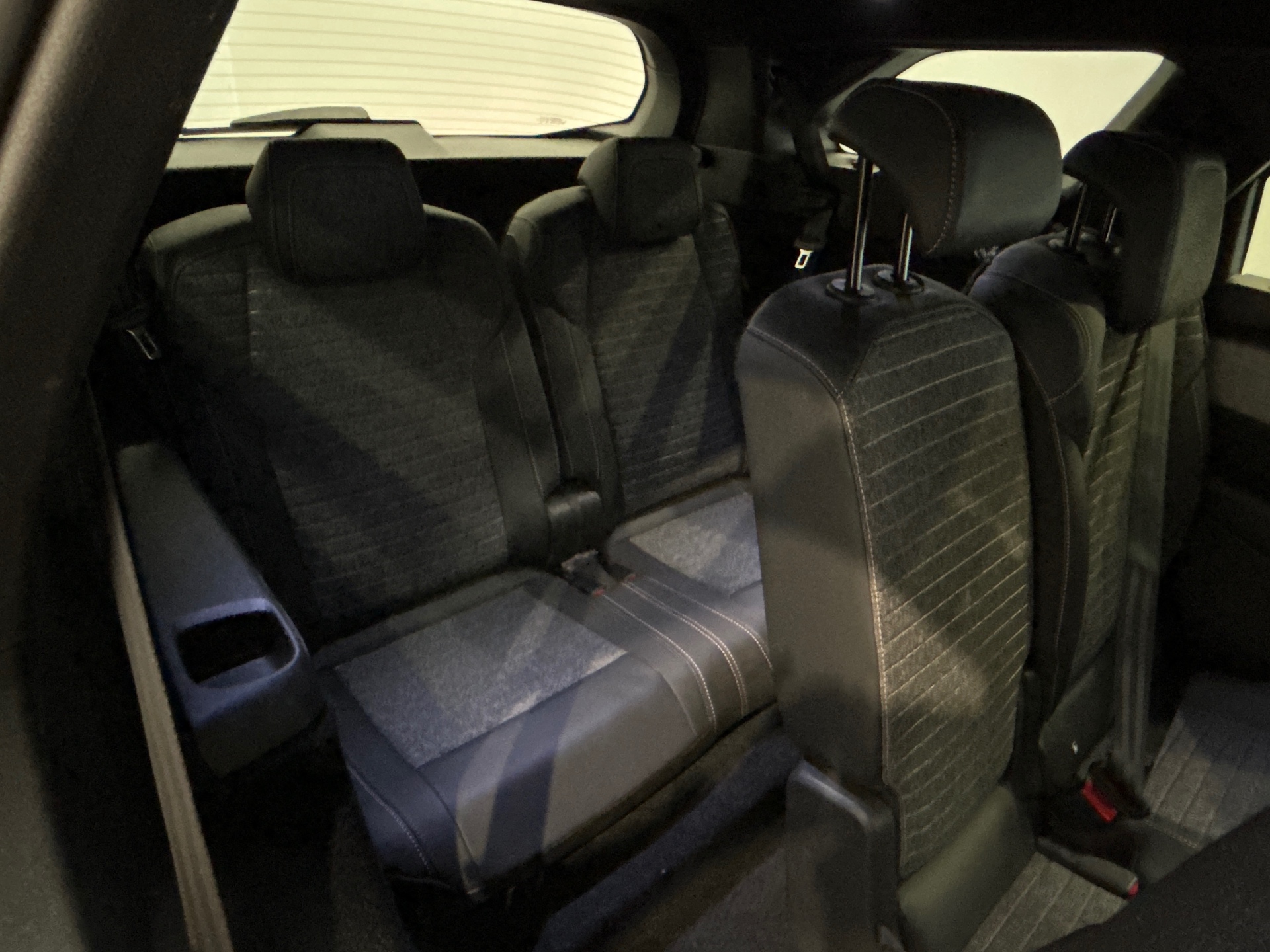 PEUGEOT 5008 Hybrid 145 ch e-DCS6 Allure